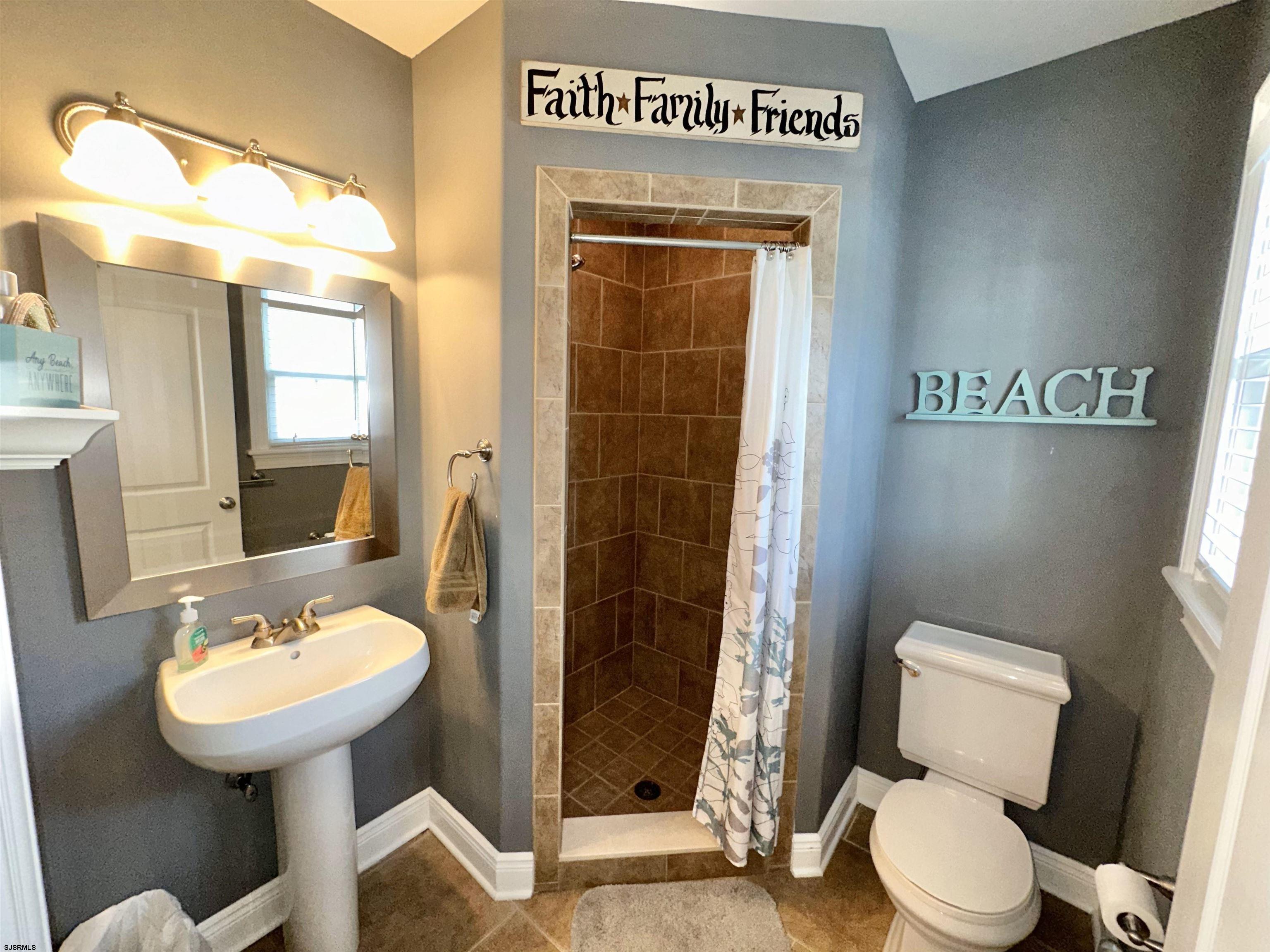 Ocean City, New Jersey 08226, United States, 5 Bedrooms Bedrooms, ,6 BathroomsBathrooms,Residential,Active,10561