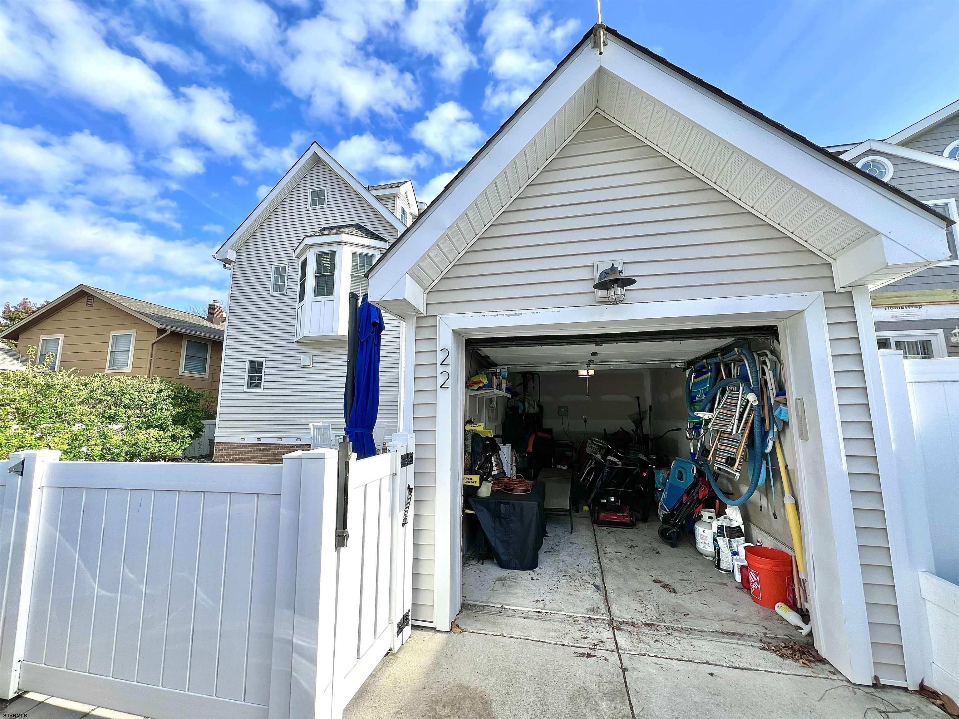 Ocean City, New Jersey 08226, United States, 5 Bedrooms Bedrooms, ,6 BathroomsBathrooms,Residential,Active,10561