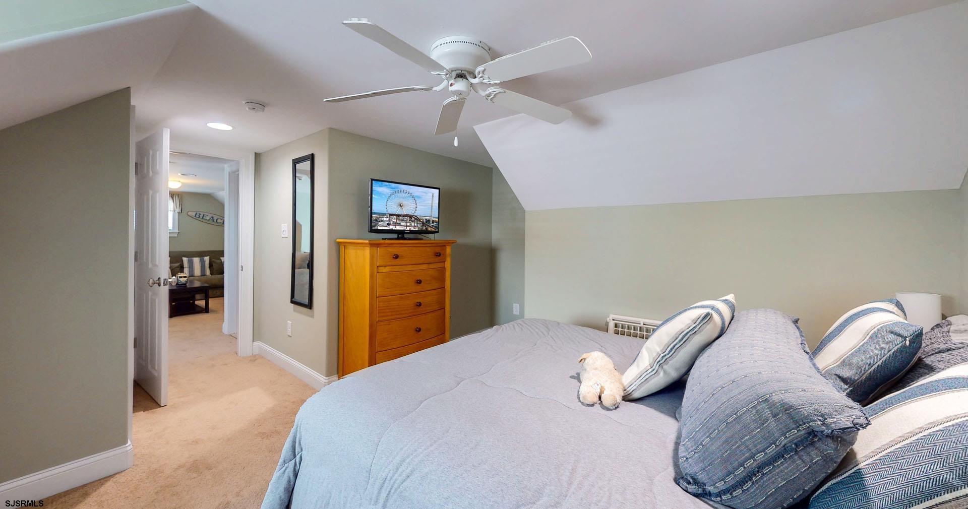 Ocean City, New Jersey 08226, United States, 6 Bedrooms Bedrooms, ,5 BathroomsBathrooms,Residential,Pending,185741