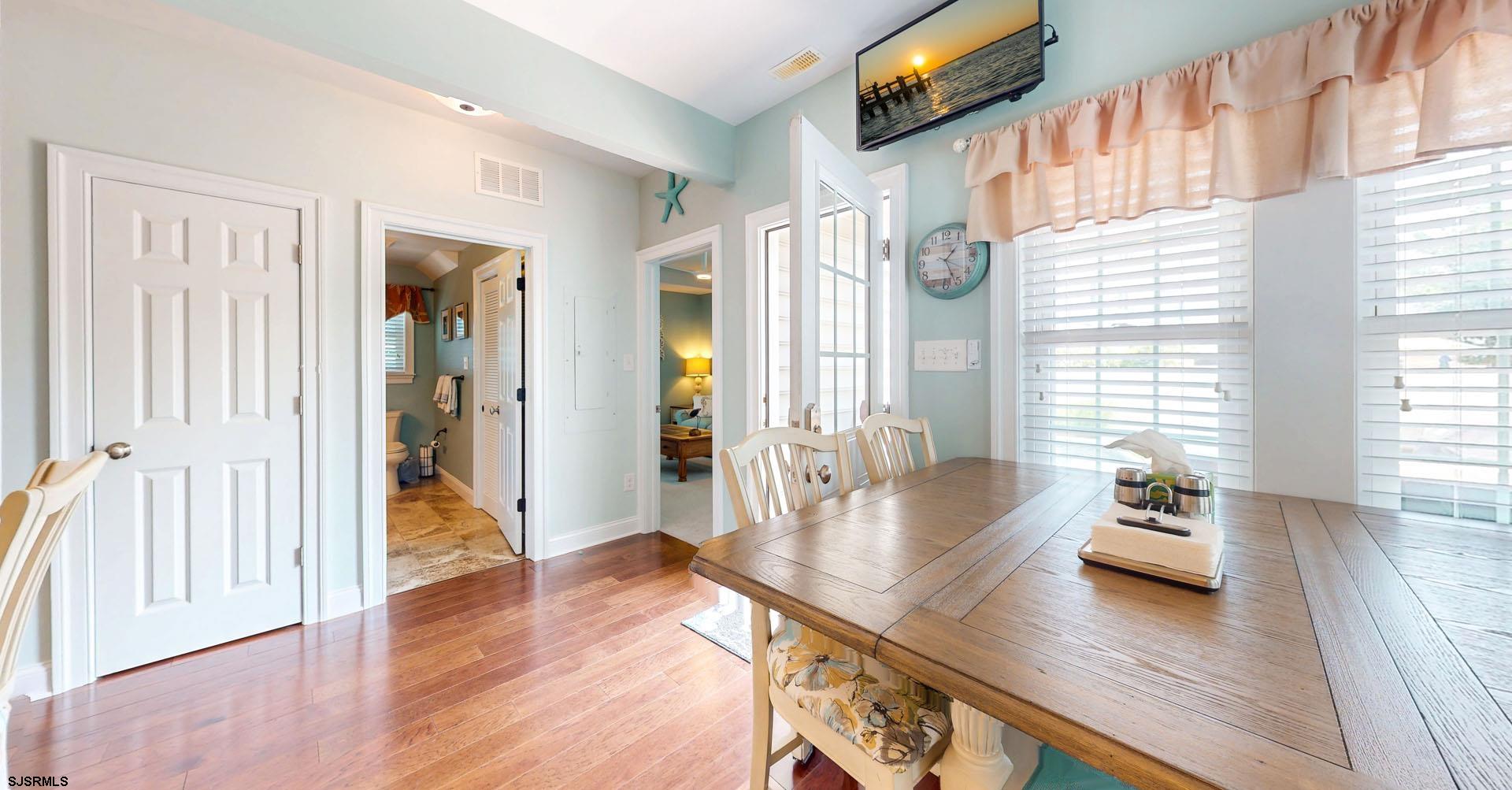 Ocean City, New Jersey 08226, United States, 6 Bedrooms Bedrooms, ,5 BathroomsBathrooms,Residential,Pending,185741