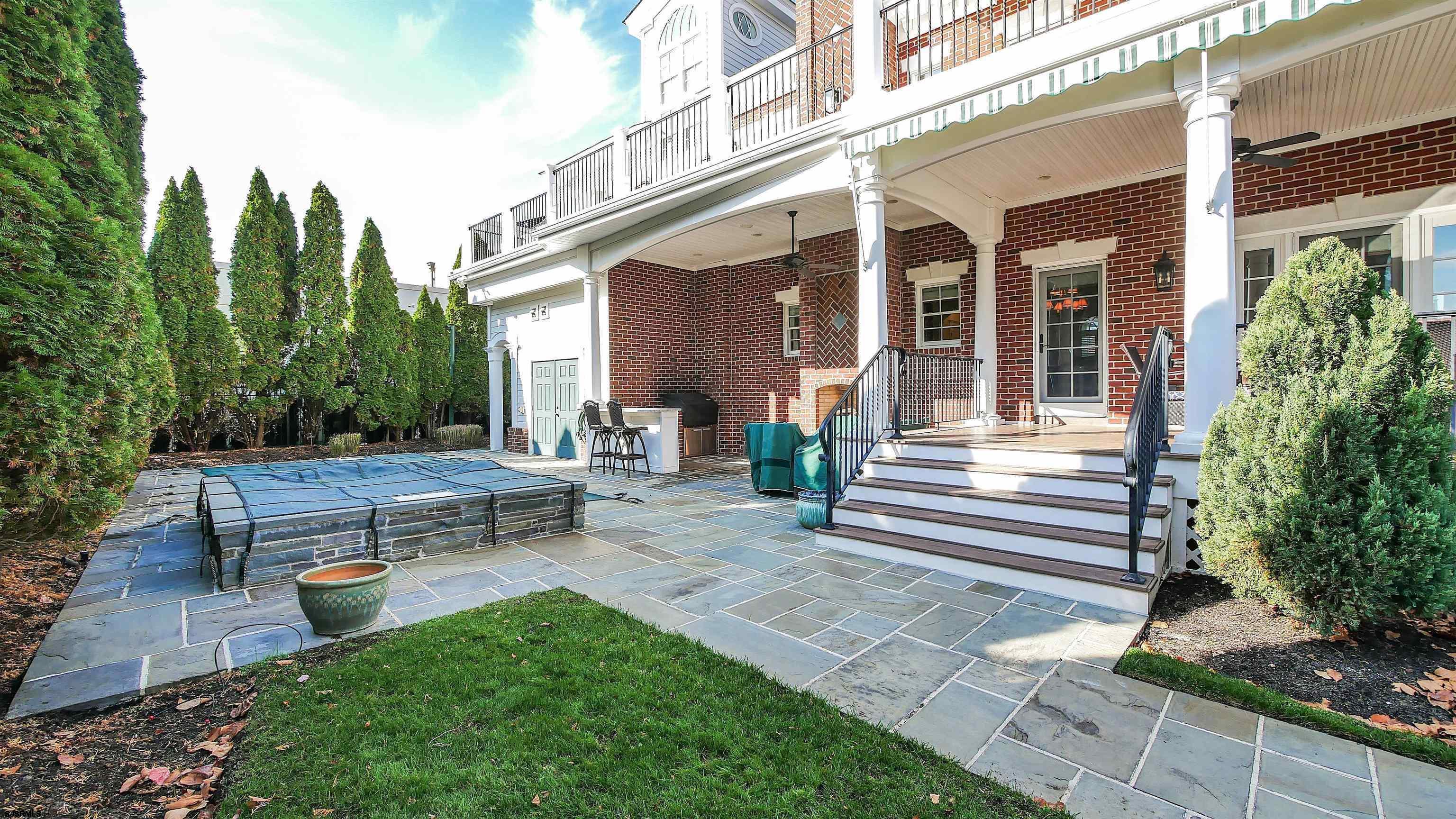 Margate, New Jersey 08402, United States, 5 Bedrooms Bedrooms, ,5 BathroomsBathrooms,Residential,Active,141208