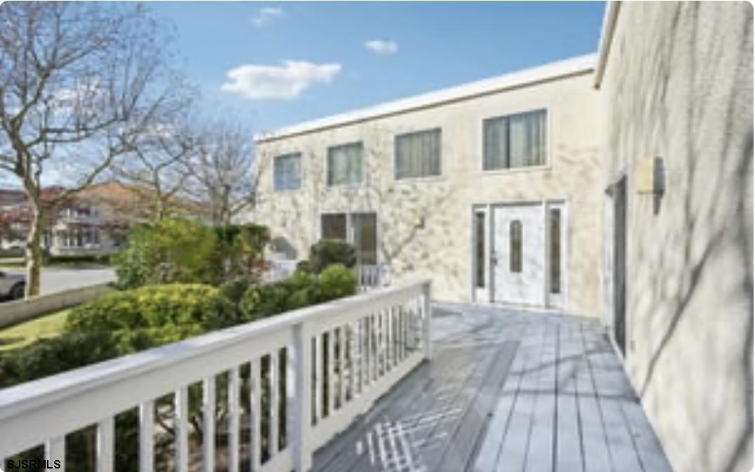 1 Seaside Ct