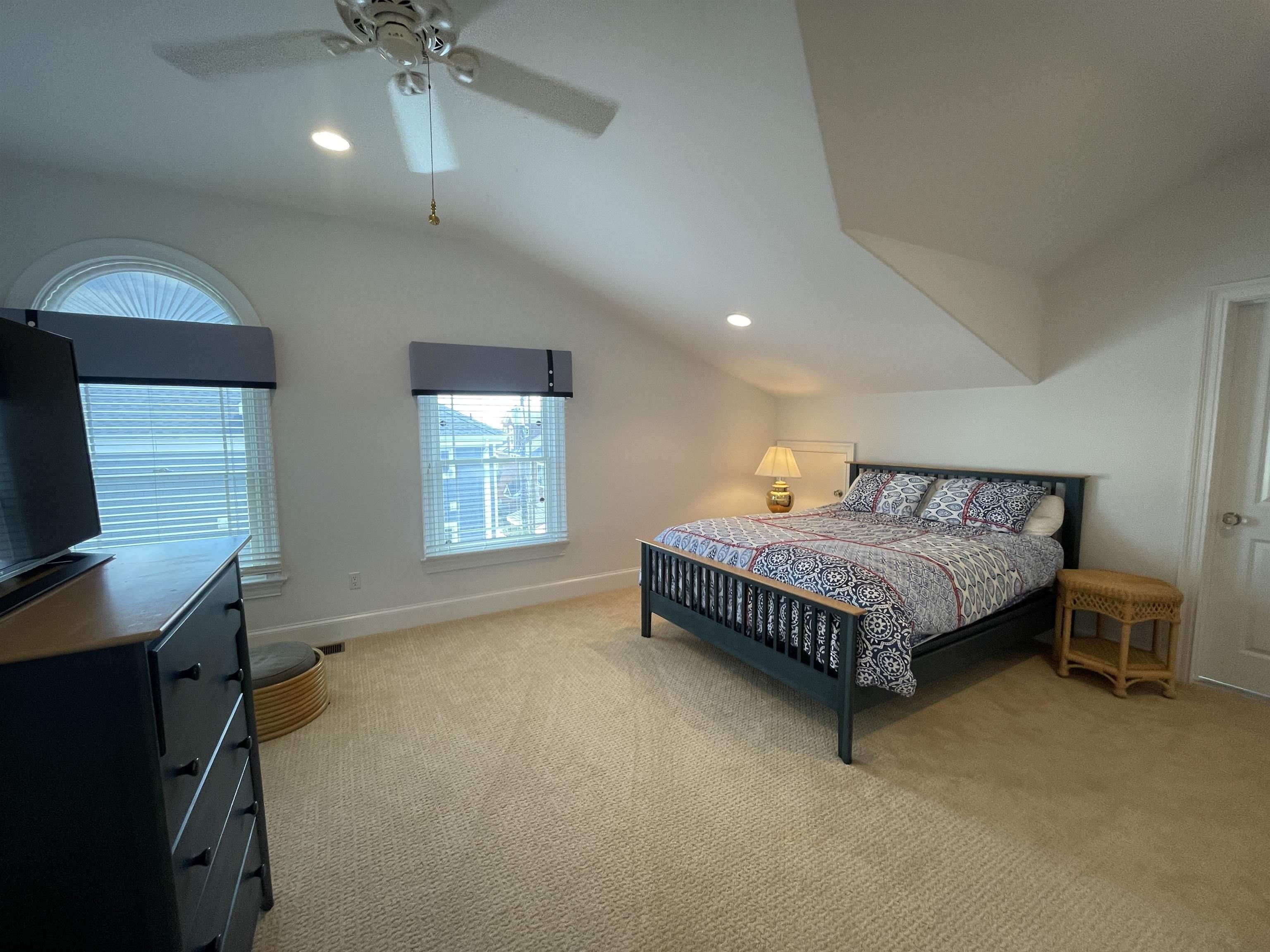 Margate, New Jersey 08402, United States, 4 Bedrooms Bedrooms, ,5 BathroomsBathrooms,Residential,Active,47370