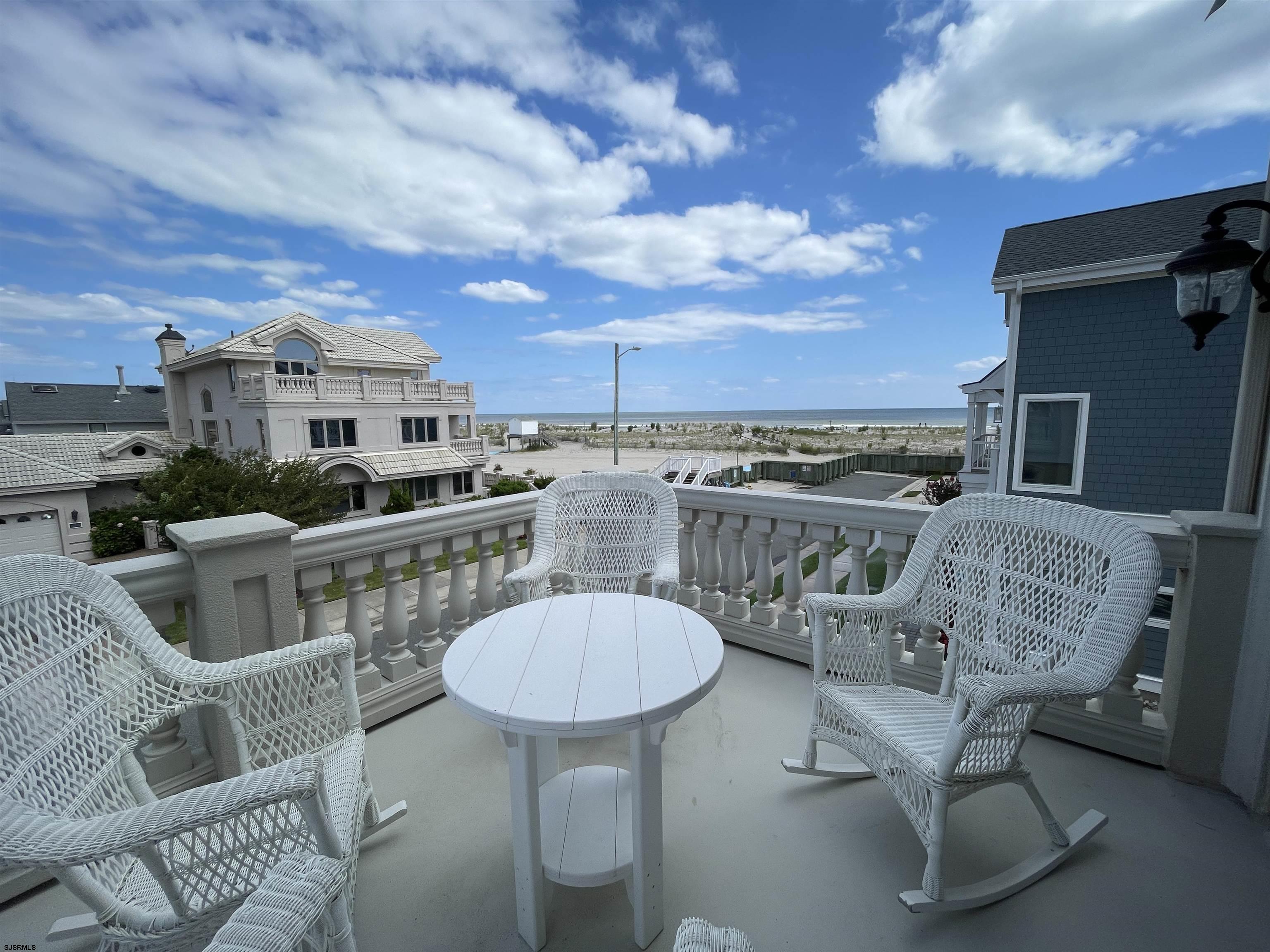 Margate, New Jersey 08402, United States, 4 Bedrooms Bedrooms, ,5 BathroomsBathrooms,Residential,Active,47370