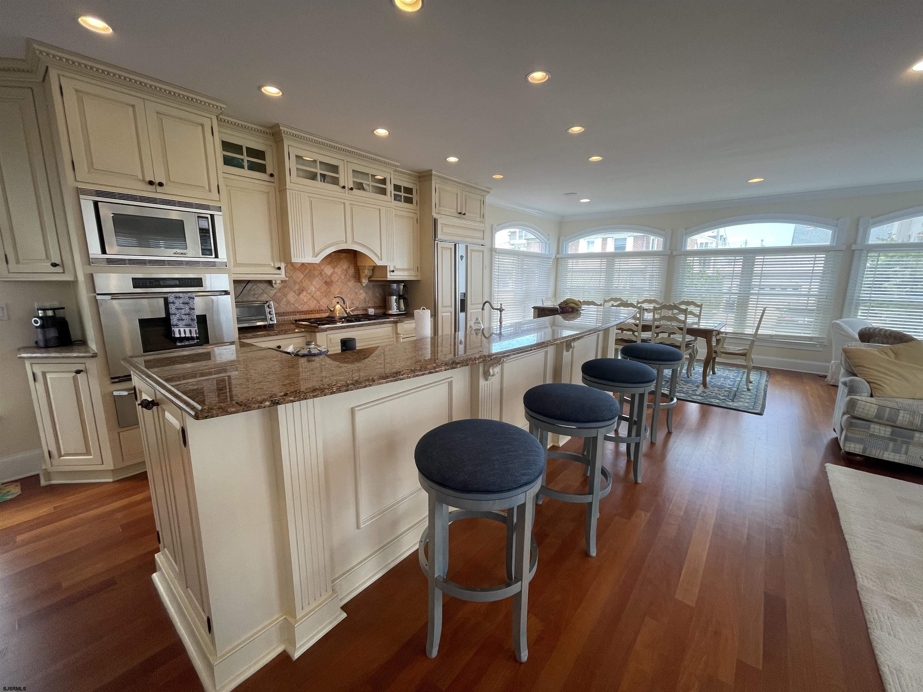 Margate, New Jersey 08402, United States, 4 Bedrooms Bedrooms, ,5 BathroomsBathrooms,Residential,Active,47370