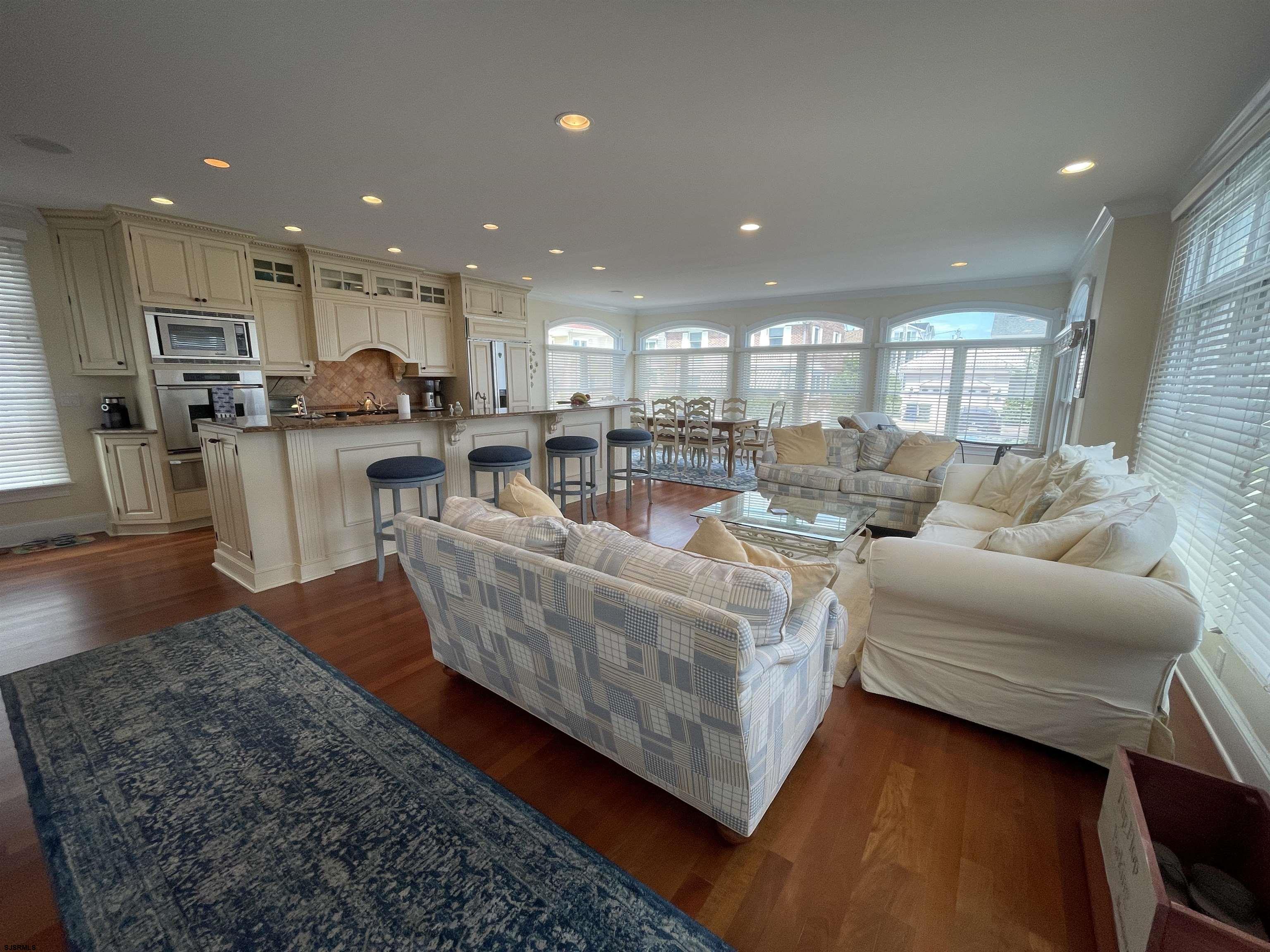 Margate, New Jersey 08402, United States, 4 Bedrooms Bedrooms, ,5 BathroomsBathrooms,Residential,Active,47370