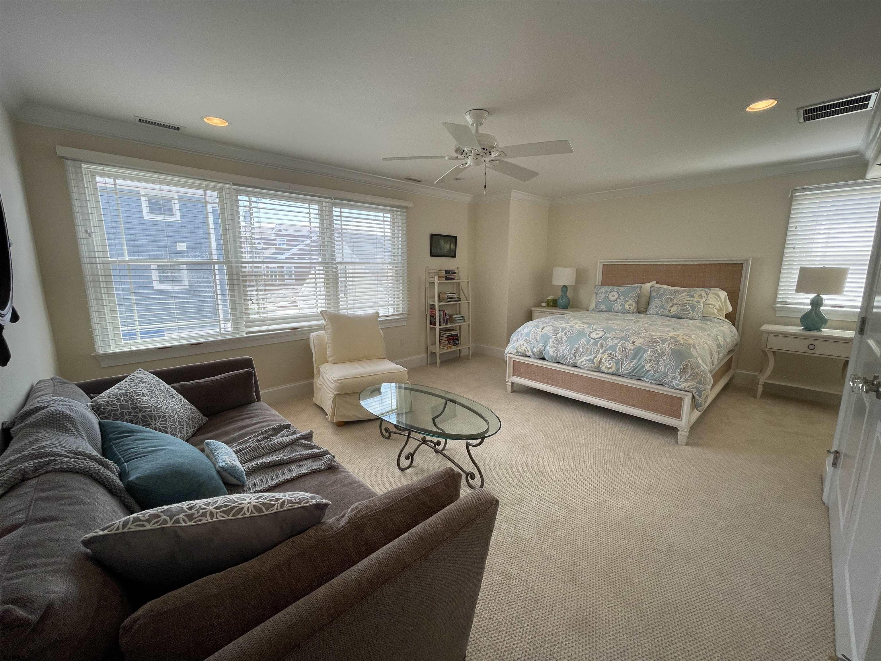 Margate, New Jersey 08402, United States, 4 Bedrooms Bedrooms, ,5 BathroomsBathrooms,Residential,Active,47370