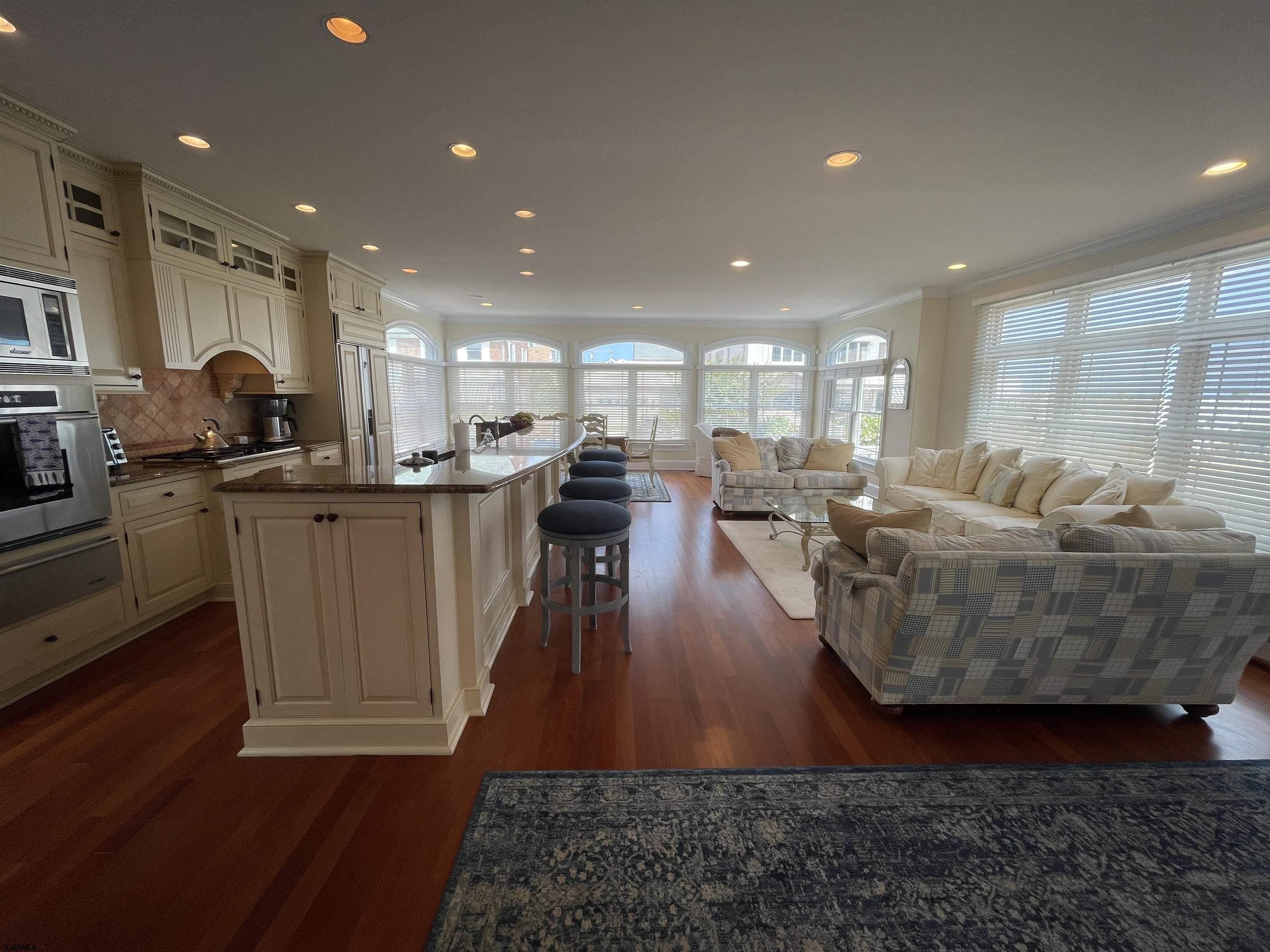 Margate, New Jersey 08402, United States, 4 Bedrooms Bedrooms, ,5 BathroomsBathrooms,Residential,Active,47370