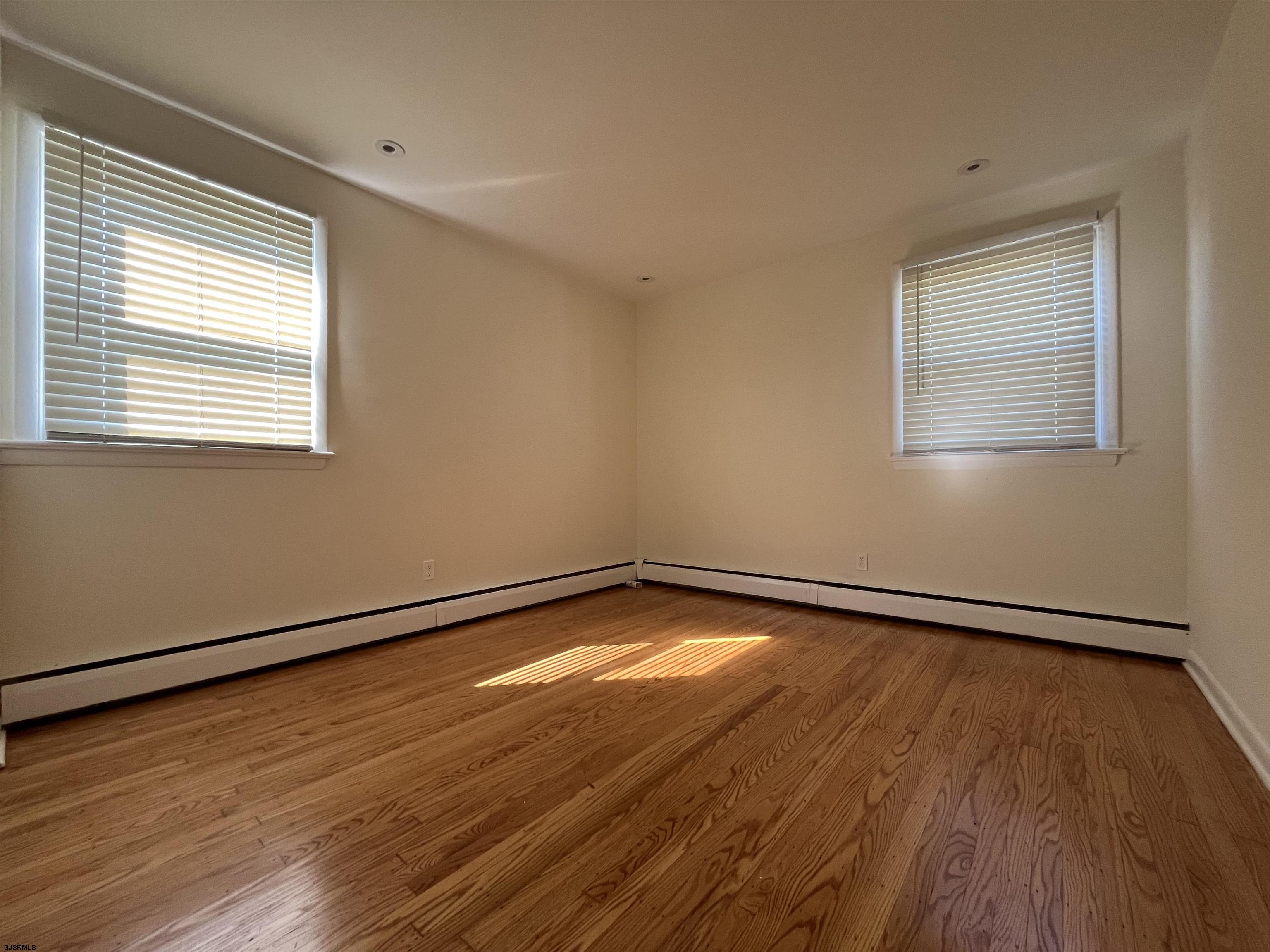 Atlantic City, New Jersey 08401, United States, 3 Bedrooms Bedrooms, ,2 BathroomsBathrooms,Residential,Active,37550