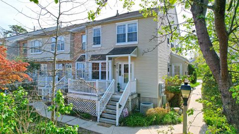 Condo For Sale - 4814 Green Ash Ln #296<br/> Mays Landing, NJ 08330