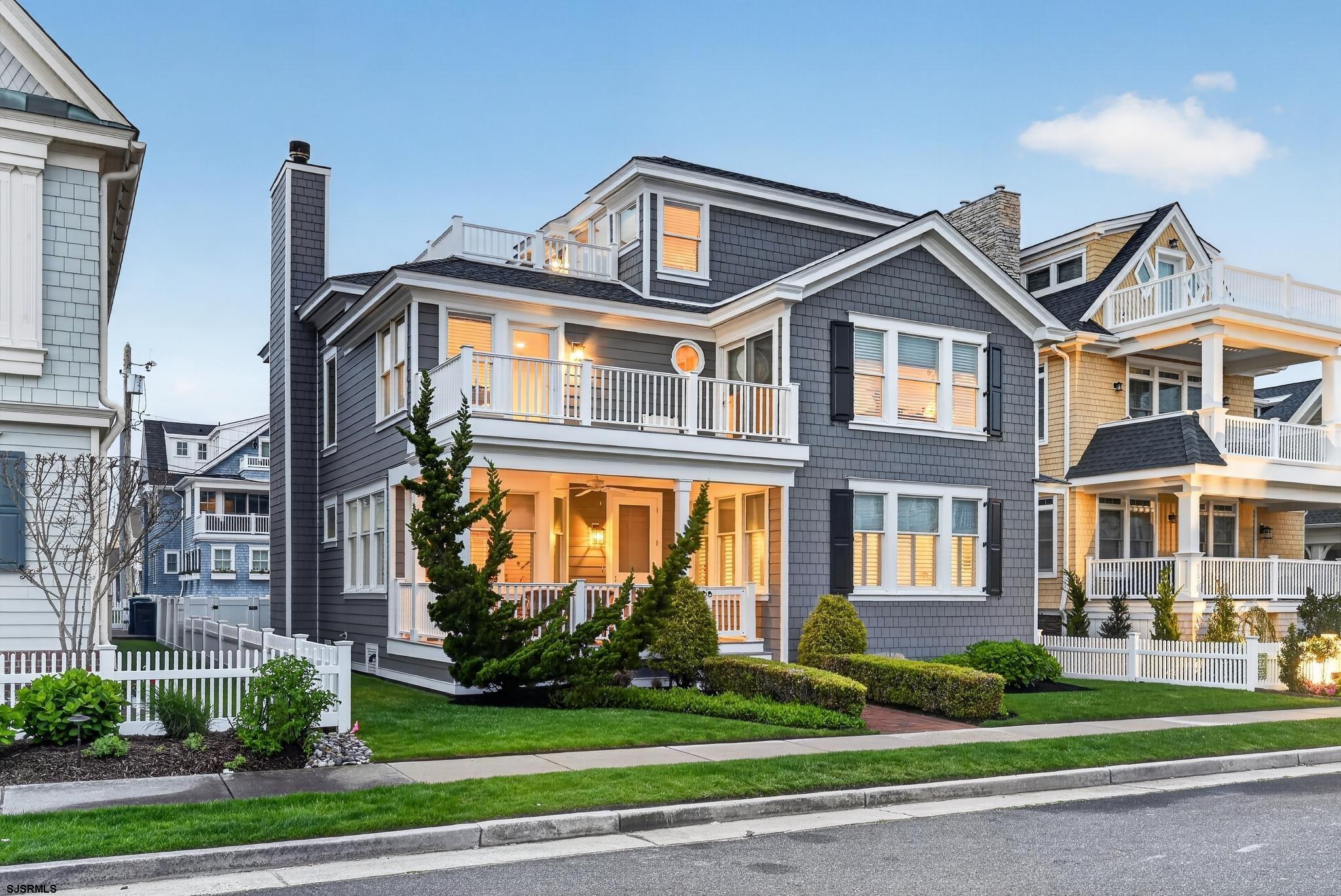 114 S 15th Ave