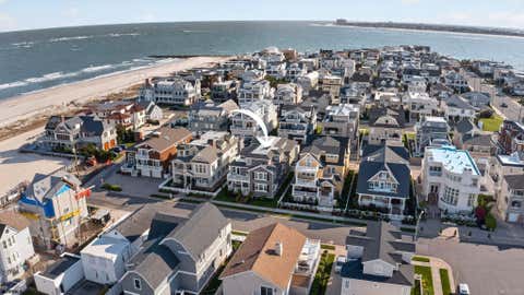 Homes For Sale - 114 S 15th Ave<br/> Atlantic County, Longport, NJ 08403
