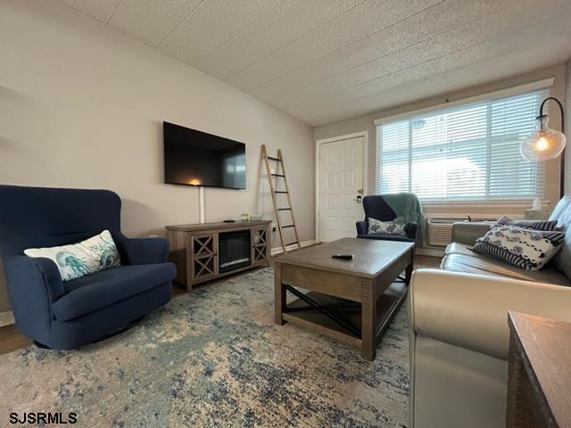 Margate, New Jersey 08402, United States, 1 Bedroom Bedrooms, ,1 BathroomBathrooms,Residential,Active,245462