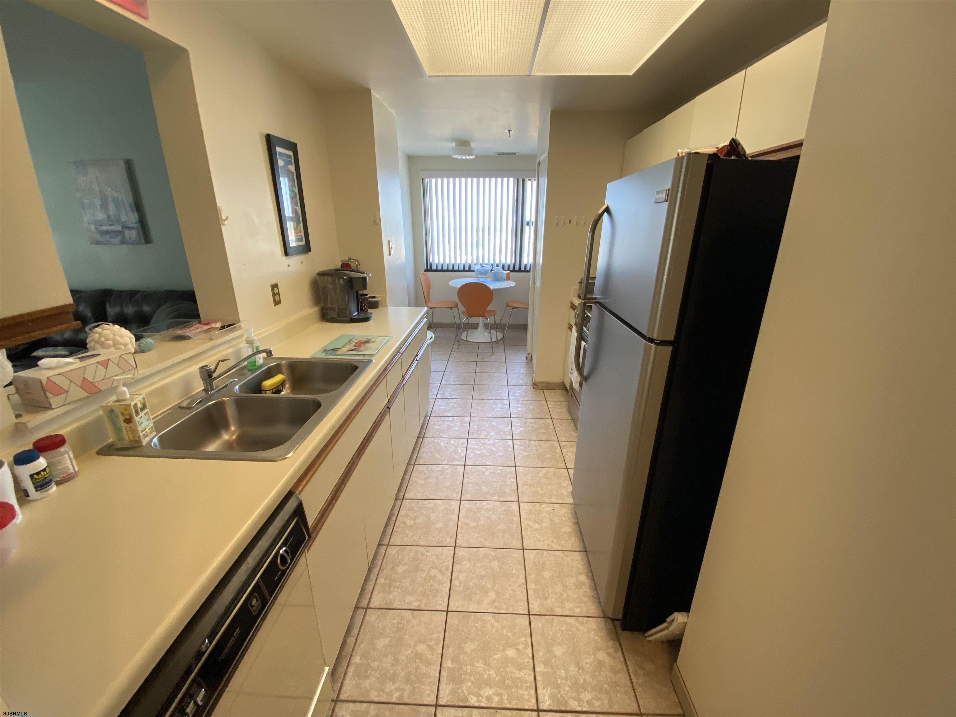 Atlantic City, New Jersey 08401, United States, 2 Bedrooms Bedrooms, ,2 BathroomsBathrooms,Residential,Active,130992