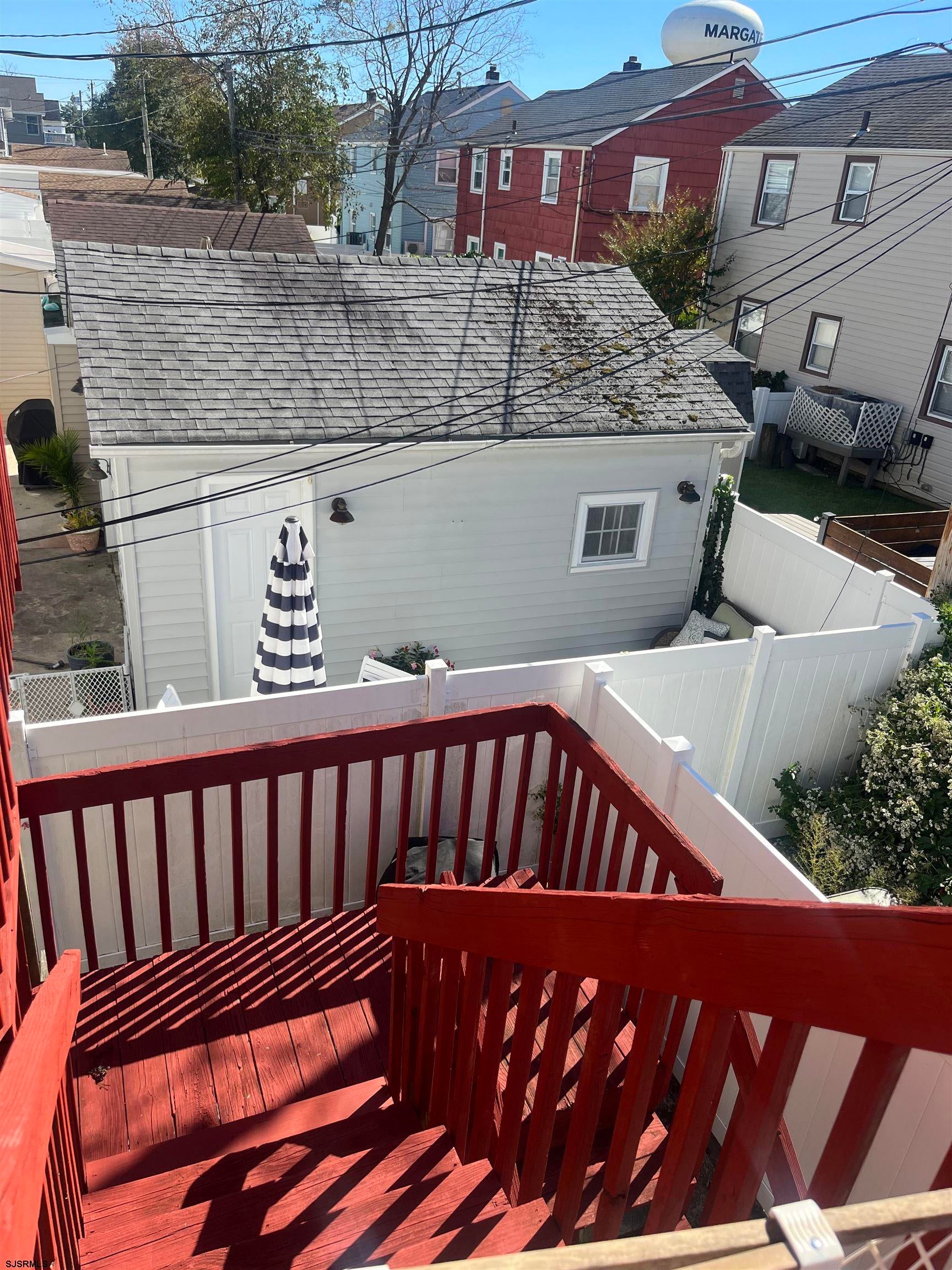 226 N Vendome