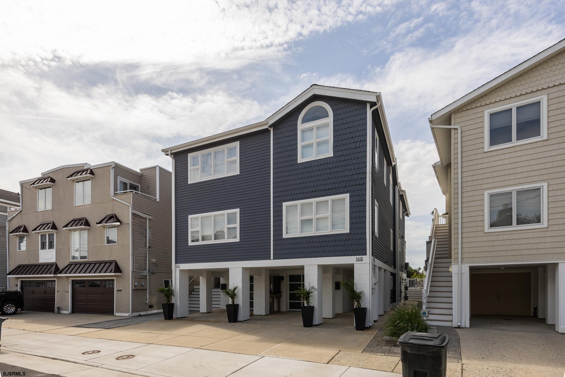 170 W 17th St 2