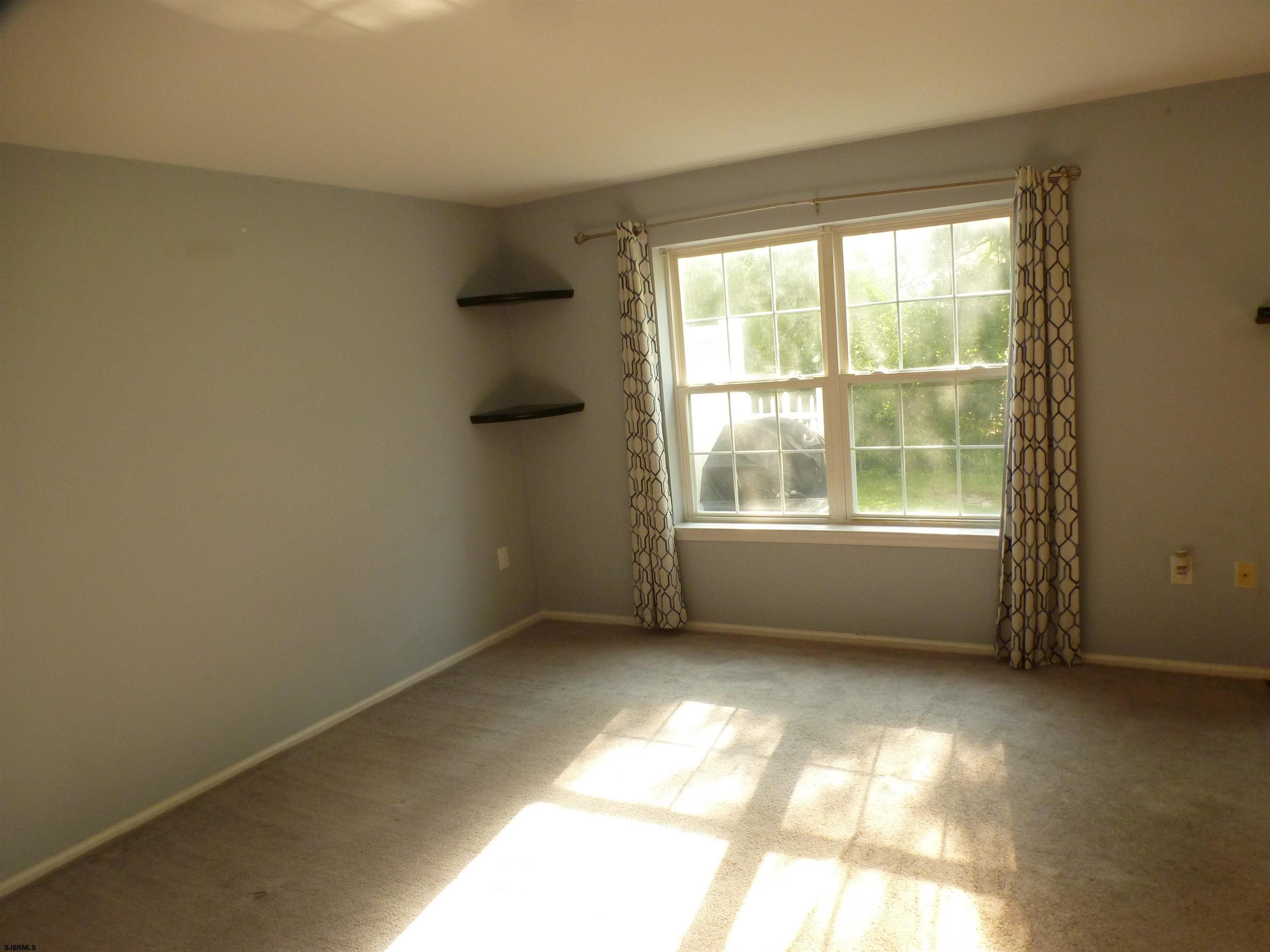 Galloway Township, New Jersey 08205, United States, 4 Bedrooms Bedrooms, ,3 BathroomsBathrooms,Residential,Active,193809