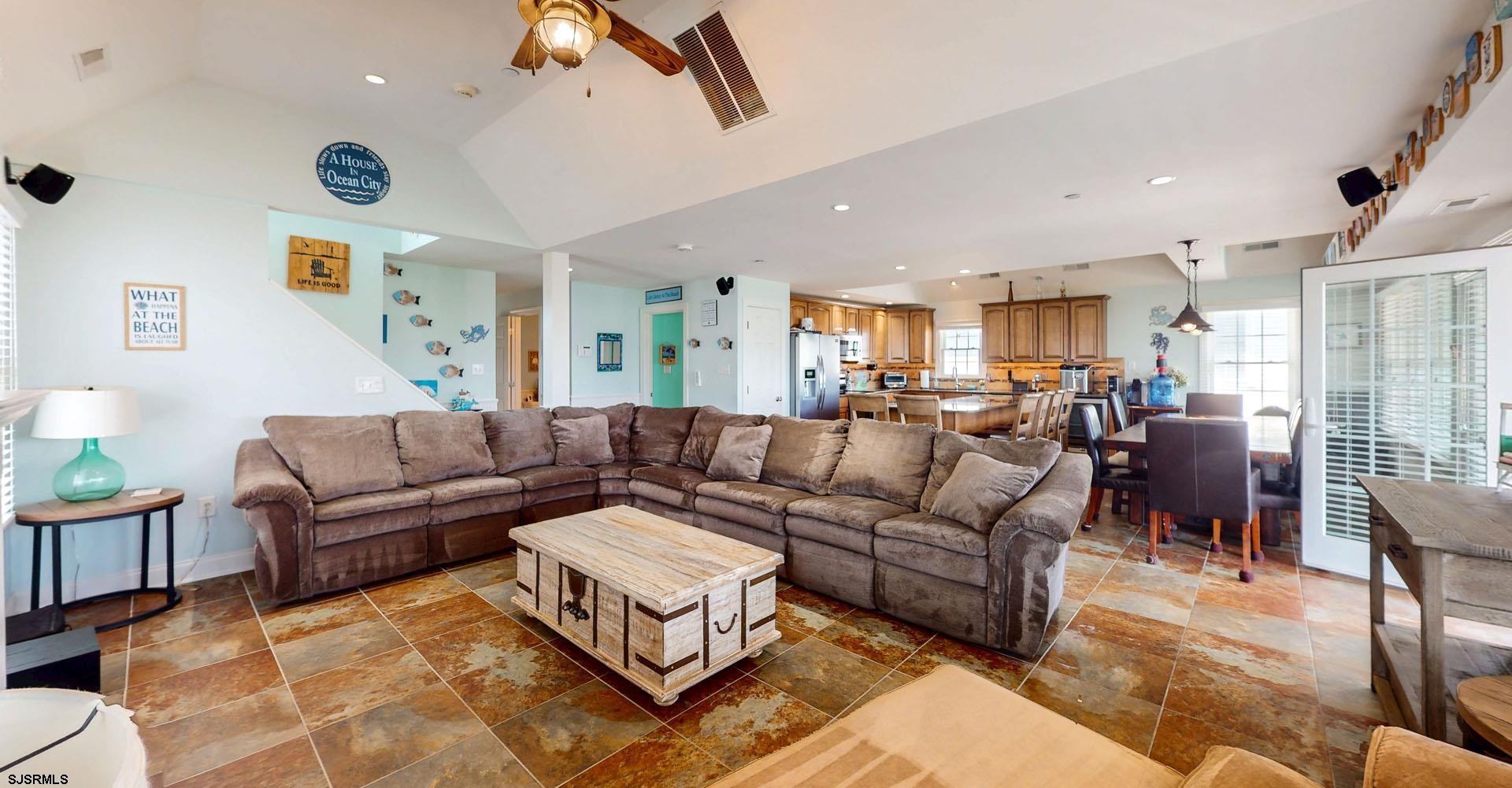 Ocean City, New Jersey 08226, United States, 9 Bedrooms Bedrooms, ,5 BathroomsBathrooms,Residential,Active,167673