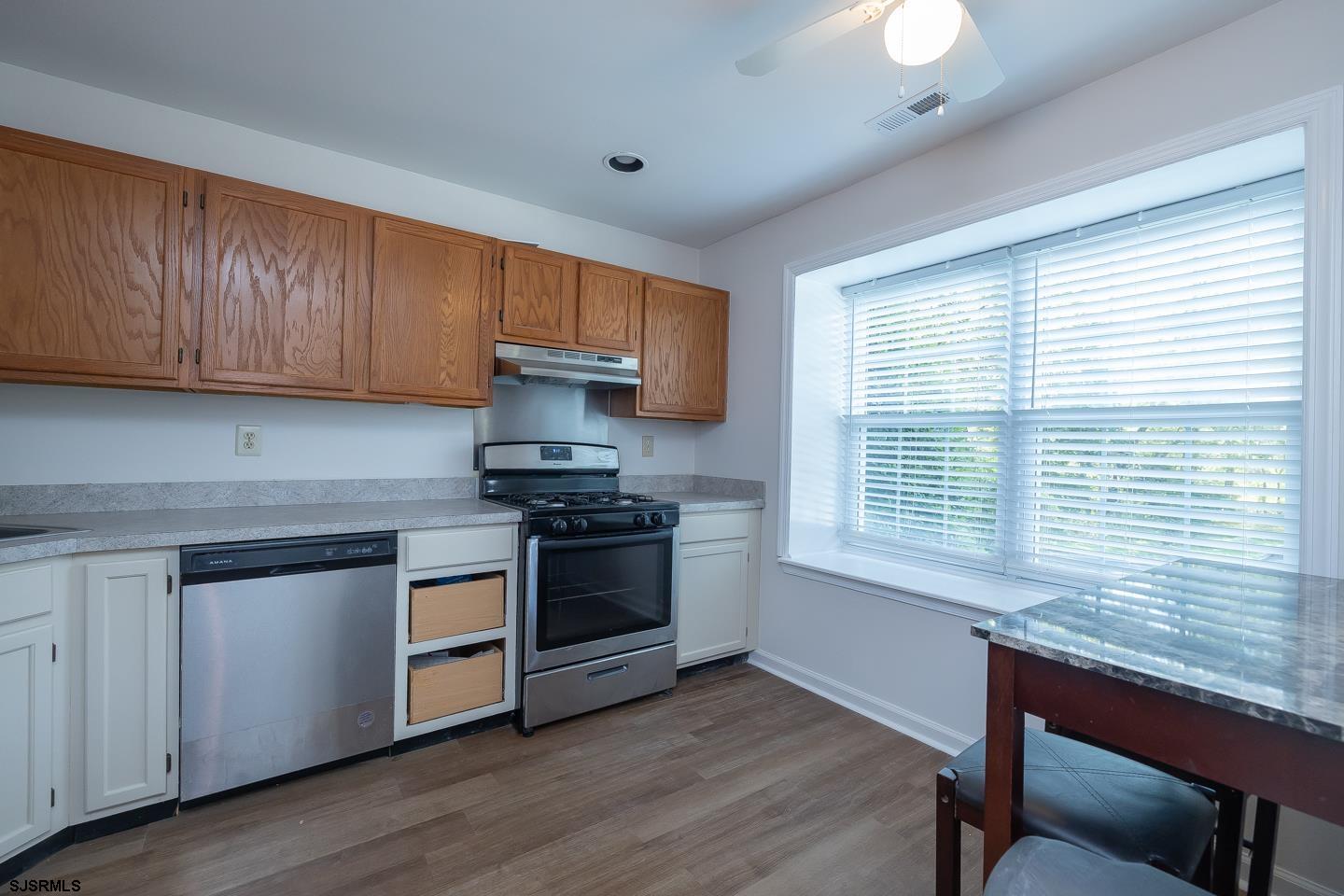 Mays Landing, New Jersey 08330, United States, 2 Bedrooms Bedrooms, ,2 BathroomsBathrooms,Residential,Active,204520