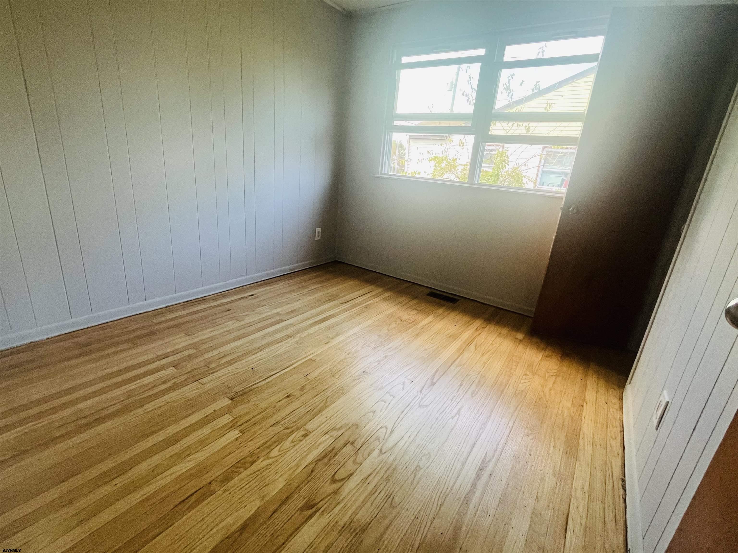 Atlantic City, New Jersey 08401, United States, 3 Bedrooms Bedrooms, ,1 BathroomBathrooms,Residential,Active,216687