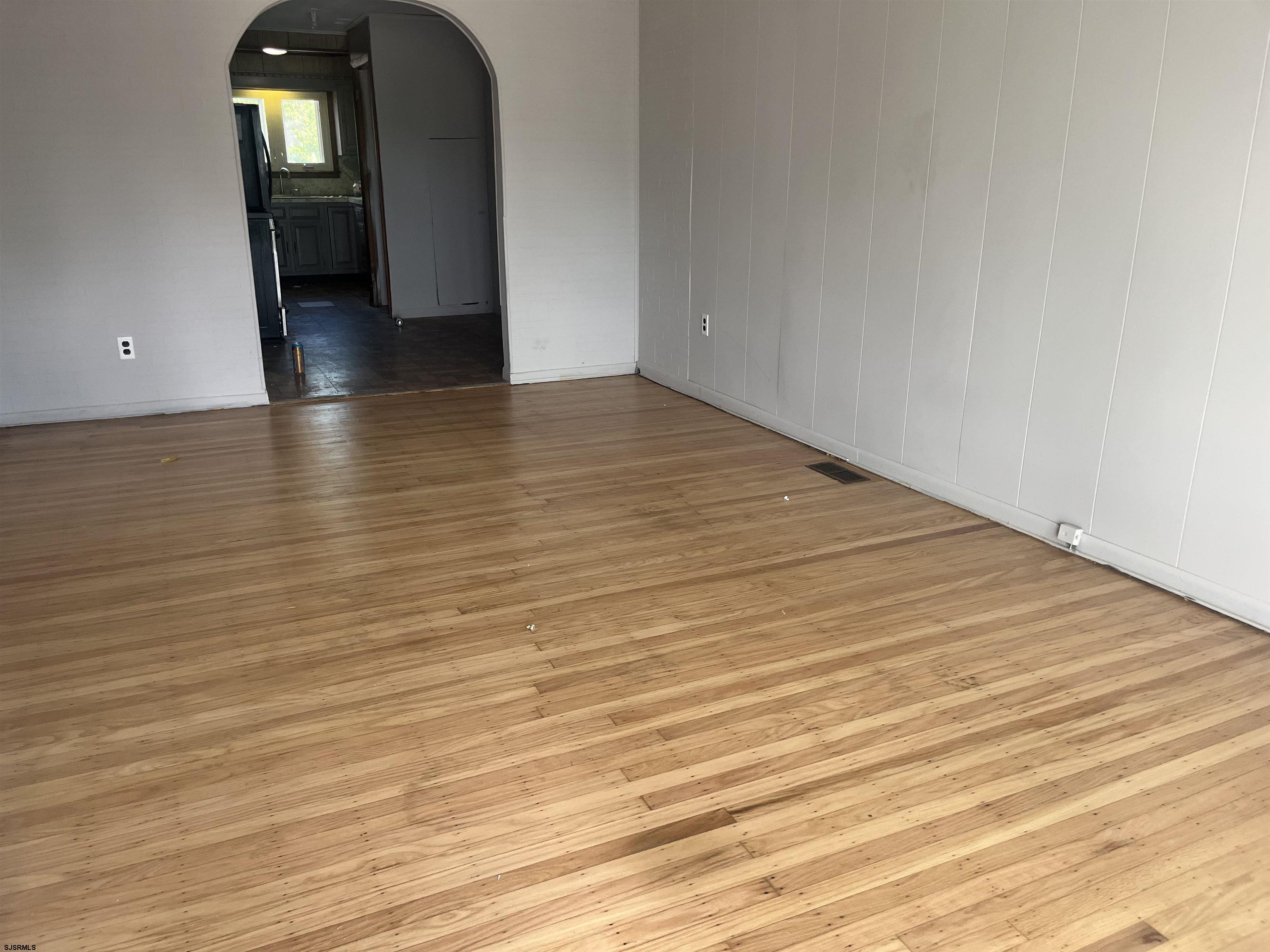 Atlantic City, New Jersey 08401, United States, 3 Bedrooms Bedrooms, ,1 BathroomBathrooms,Residential,Active,216687