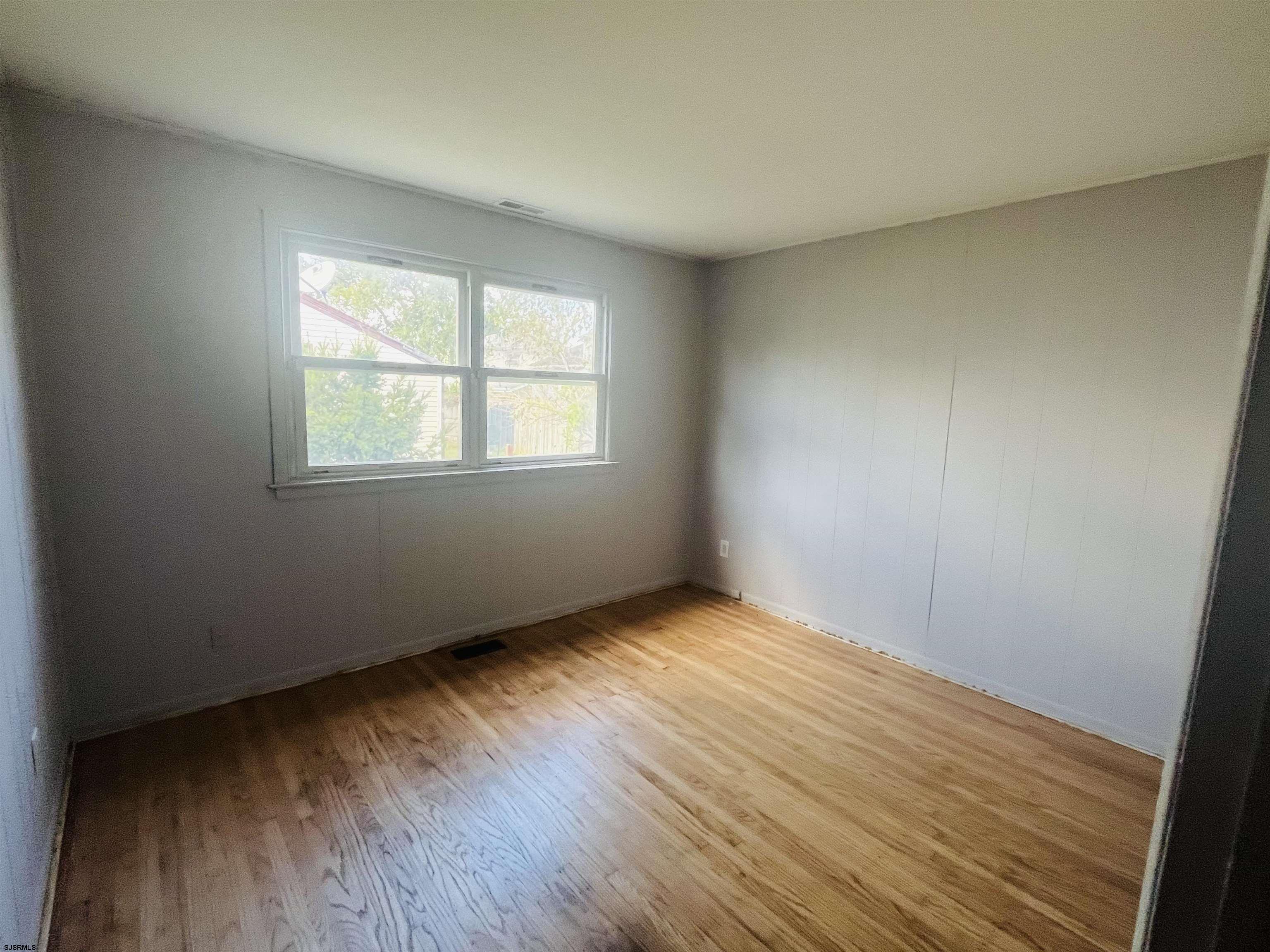 Atlantic City, New Jersey 08401, United States, 3 Bedrooms Bedrooms, ,1 BathroomBathrooms,Residential,Active,216687