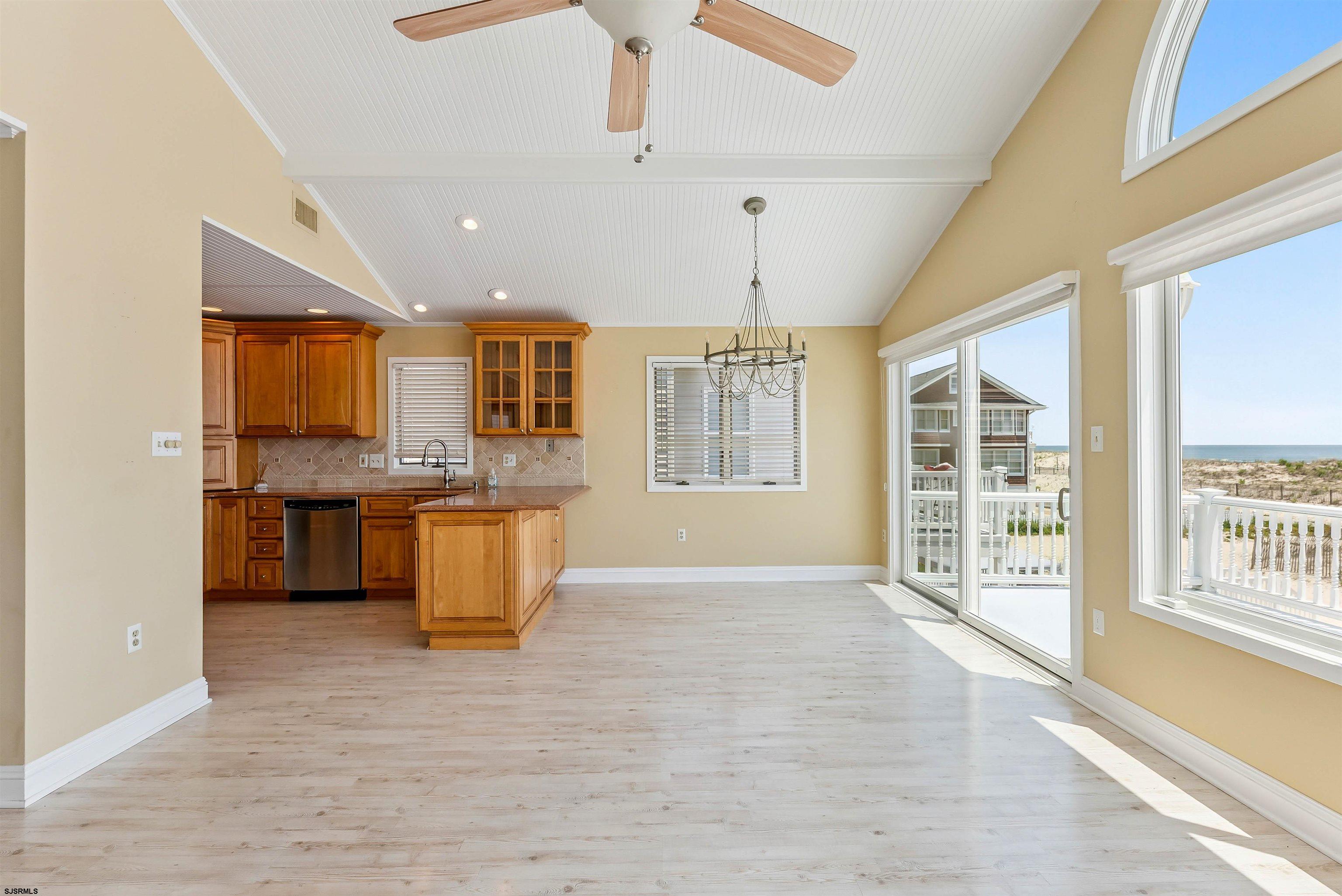 Ocean City, New Jersey 08226, United States, 8 Bedrooms Bedrooms, ,4 BathroomsBathrooms,Residential,Active,164239