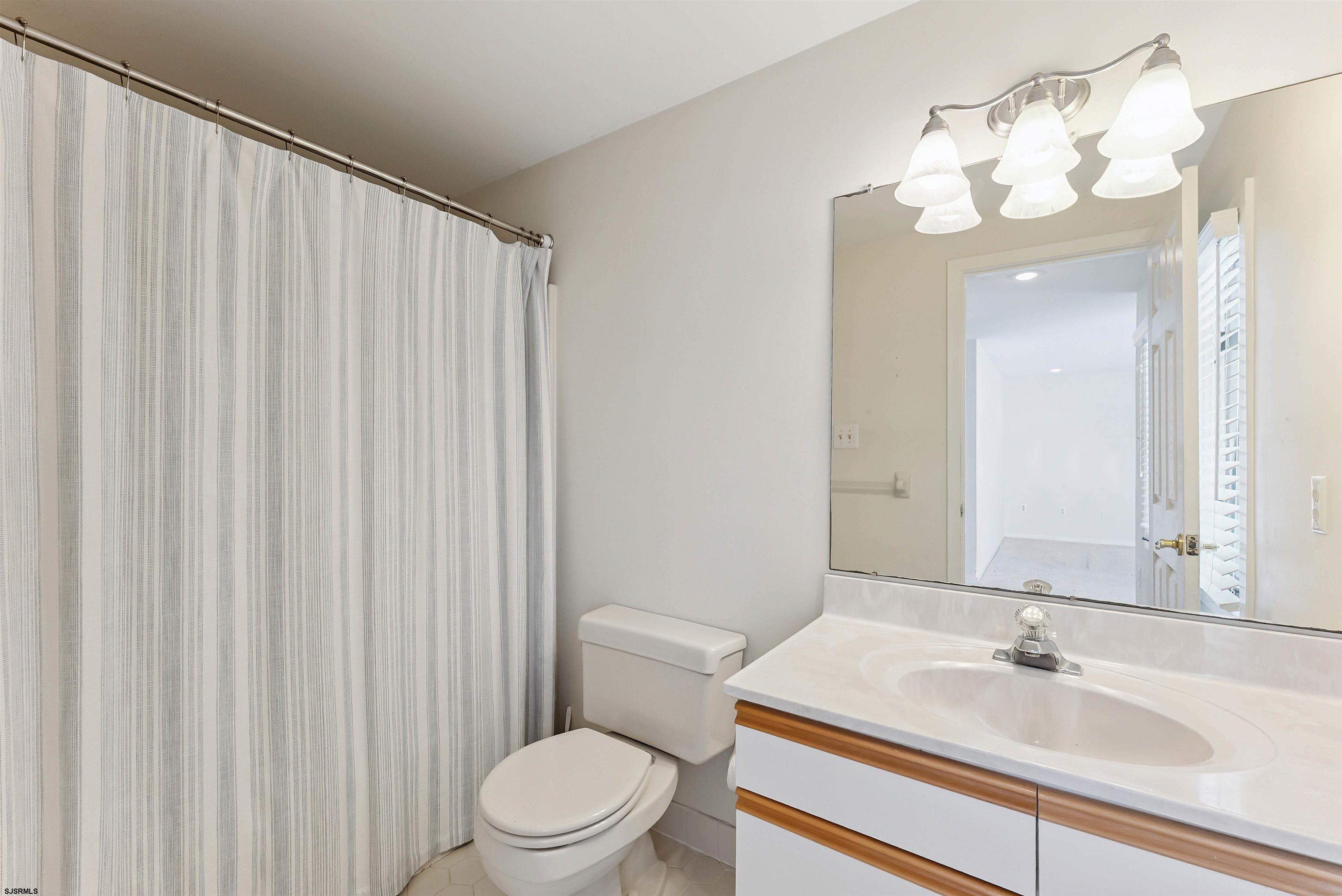 Ocean City, New Jersey 08226, United States, 8 Bedrooms Bedrooms, ,4 BathroomsBathrooms,Residential,Active,164239