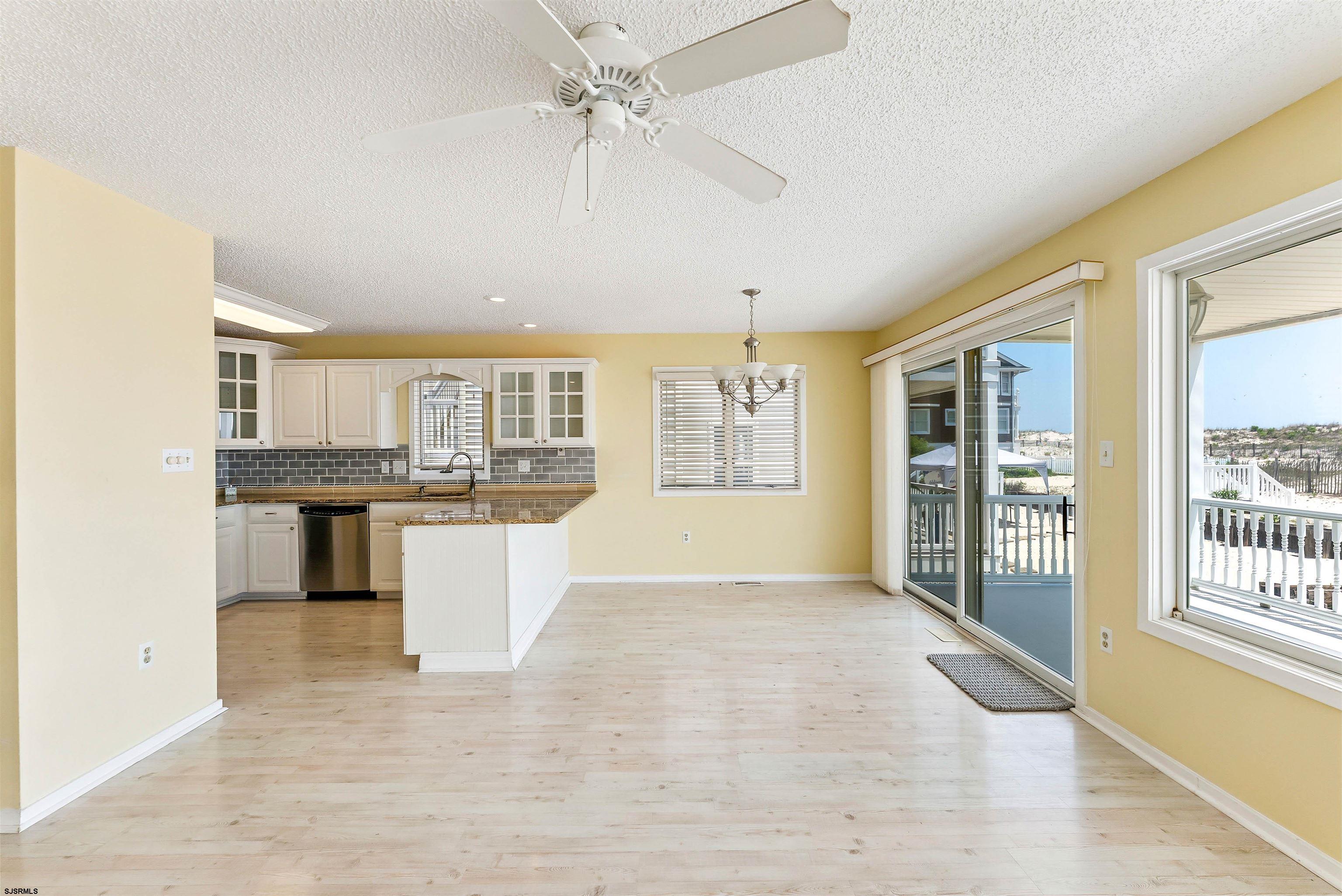 Ocean City, New Jersey 08226, United States, 8 Bedrooms Bedrooms, ,4 BathroomsBathrooms,Residential,Active,164239