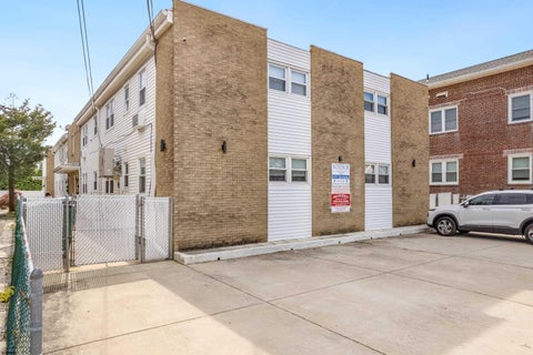 Condo For Rent - 14 N Sacramento Ave<br/> Ventnor, NJ 08406