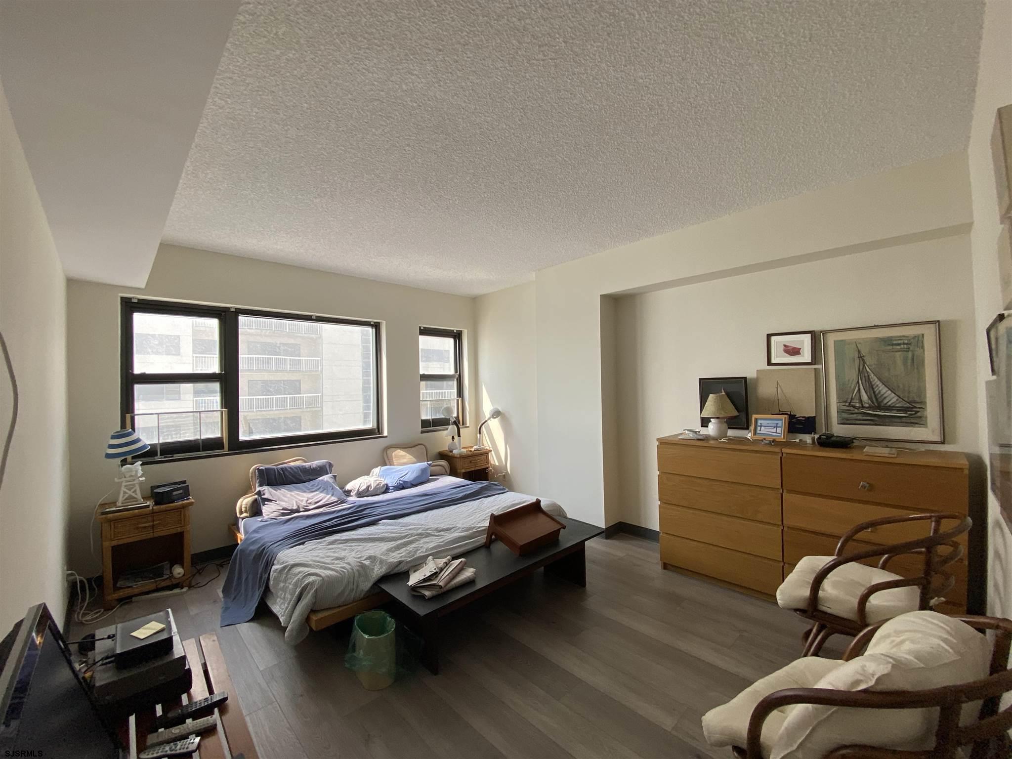 Atlantic City, New Jersey 08401, United States, 1 Bedroom Bedrooms, ,2 BathroomsBathrooms,Residential,Active,197360