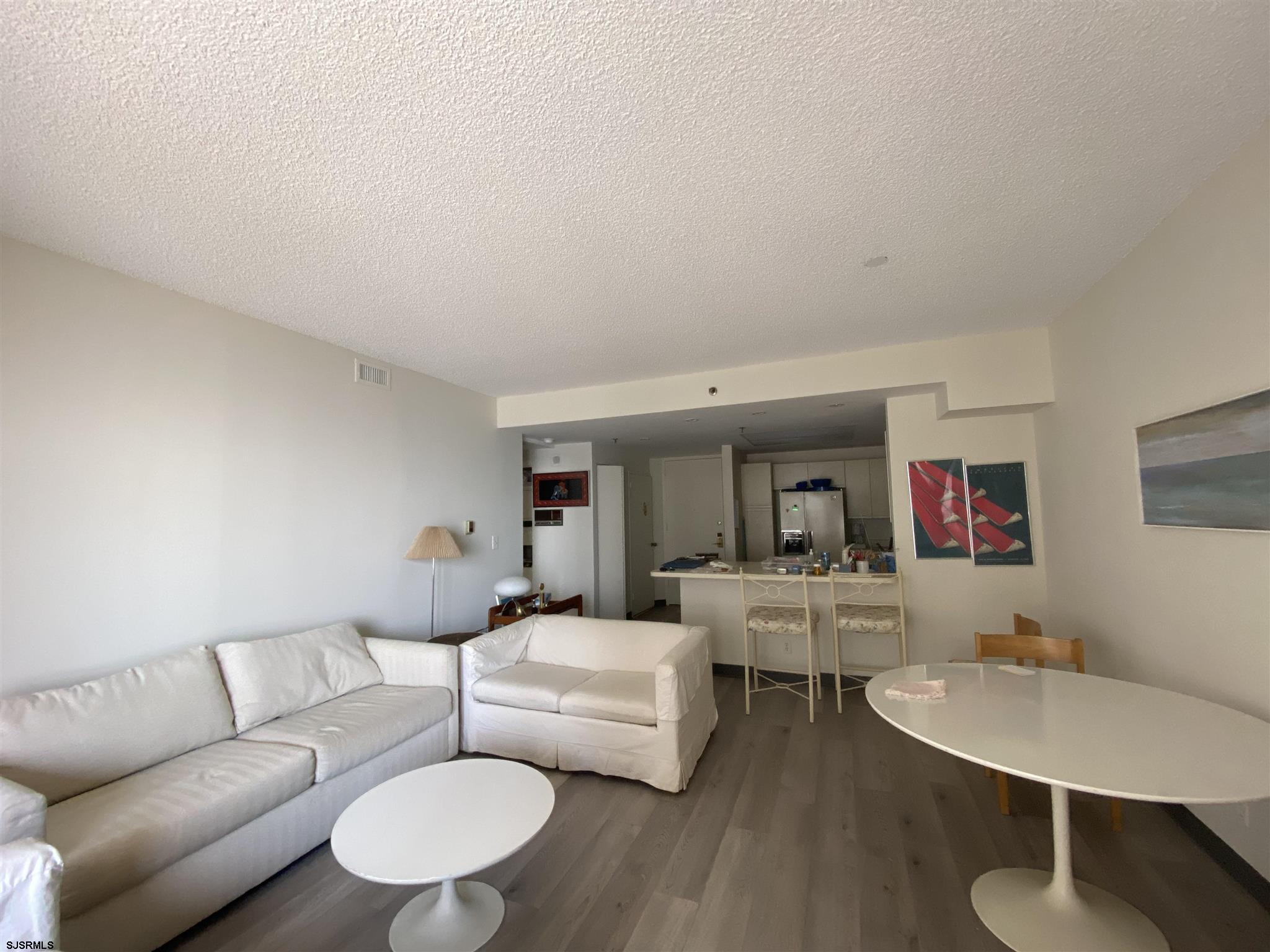 Atlantic City, New Jersey 08401, United States, 1 Bedroom Bedrooms, ,2 BathroomsBathrooms,Residential,Active,197360