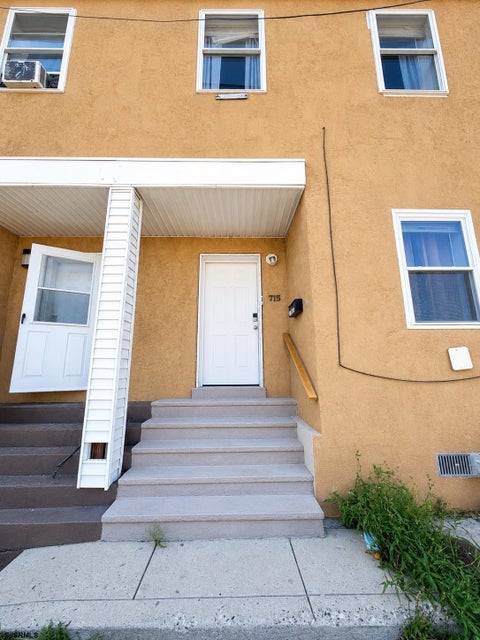 Apartment For Rent - 715 Harris Pl<br/> Atlantic County, Atlantic City, NJ 08406