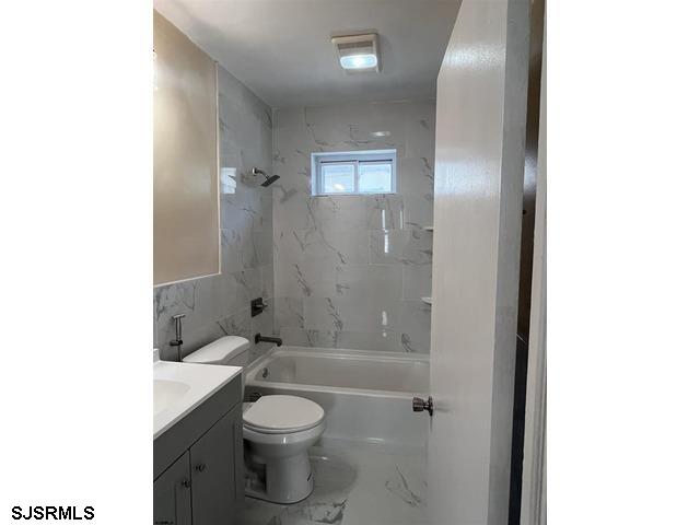 Ventnor, New Jersey 08406, United States, 7 Bedrooms Bedrooms, ,4 BathroomsBathrooms,Residential,Active,133468