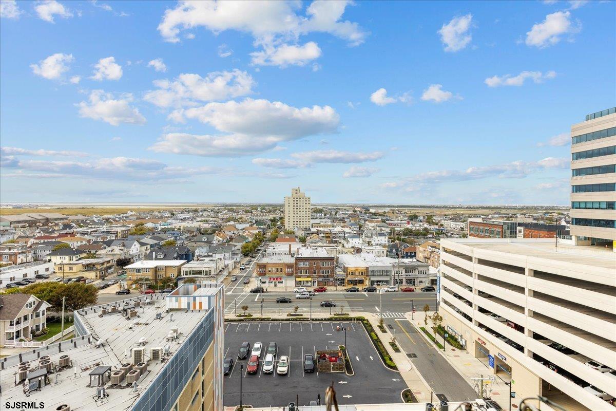 Atlantic City, New Jersey 08401, United States, 2 Bedrooms Bedrooms, ,2 BathroomsBathrooms,Residential,Pending,43599