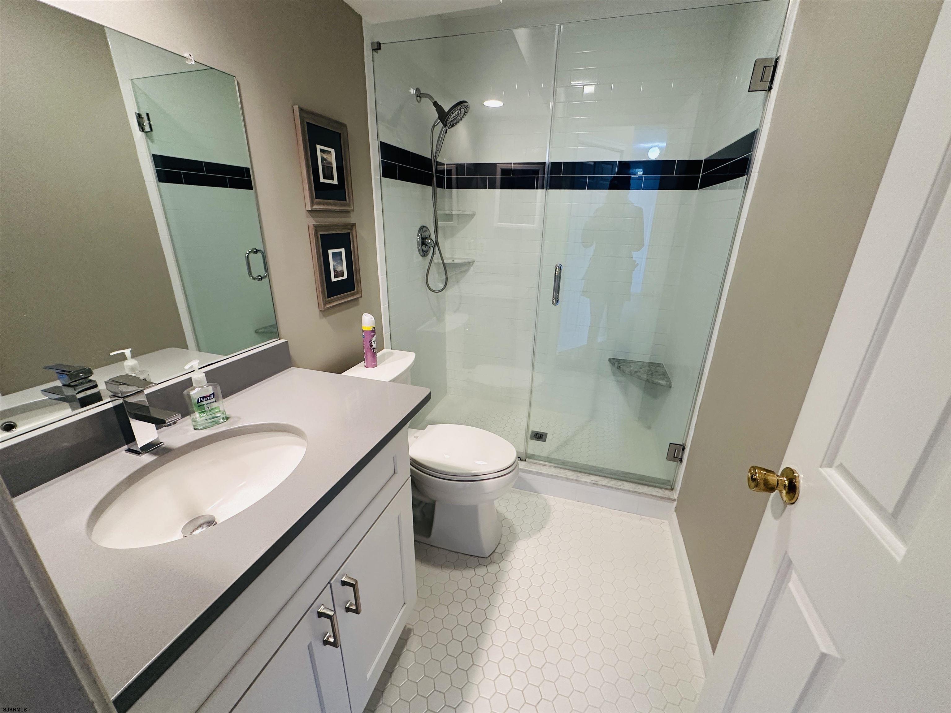 Brigantine, New Jersey 08203, United States, 2 Bedrooms Bedrooms, ,1 BathroomBathrooms,Residential,Active,77395