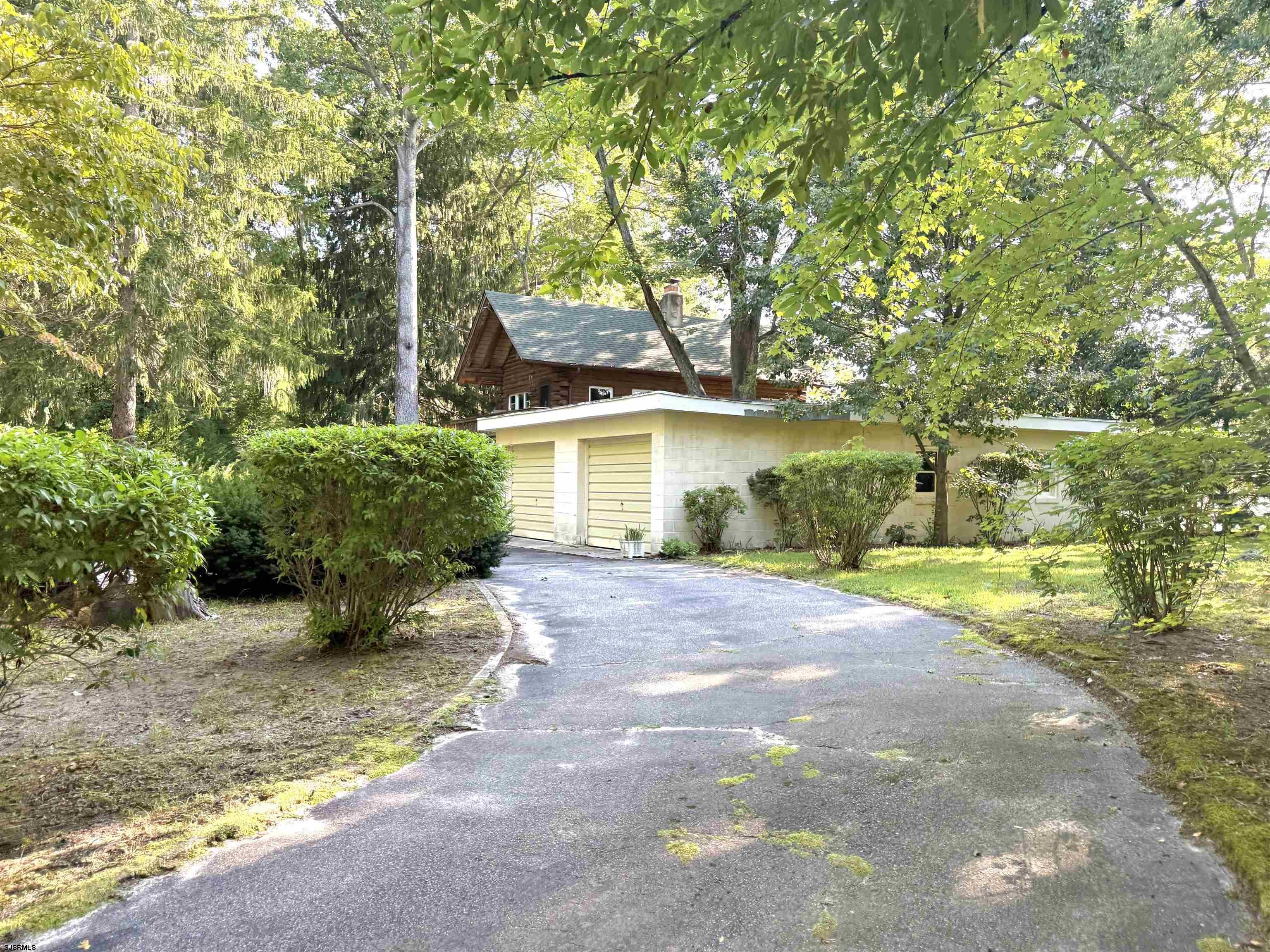 442 S Quince Ave