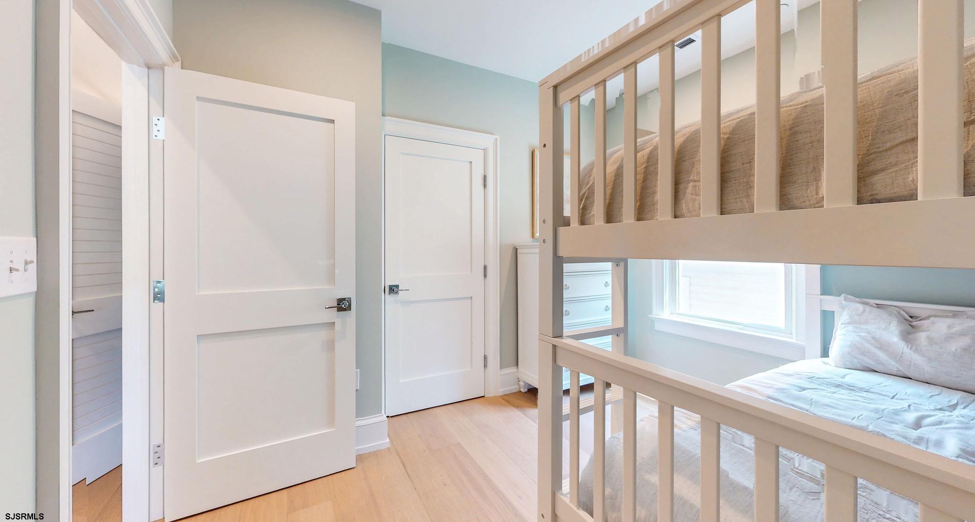 Ocean City, New Jersey 08226, United States, 3 Bedrooms Bedrooms, ,2 BathroomsBathrooms,Residential,Pending,193999