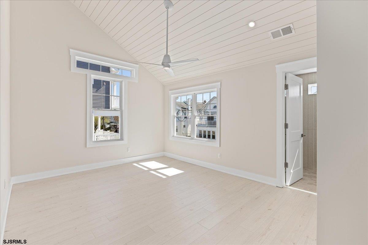 Margate, New Jersey 08402, United States, 4 Bedrooms Bedrooms, ,3 BathroomsBathrooms,Residential,Active,177342