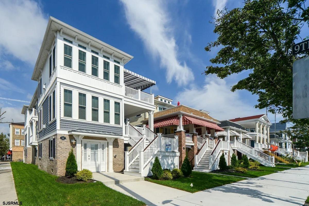 840/842 Wesley Ave # 840 & 842