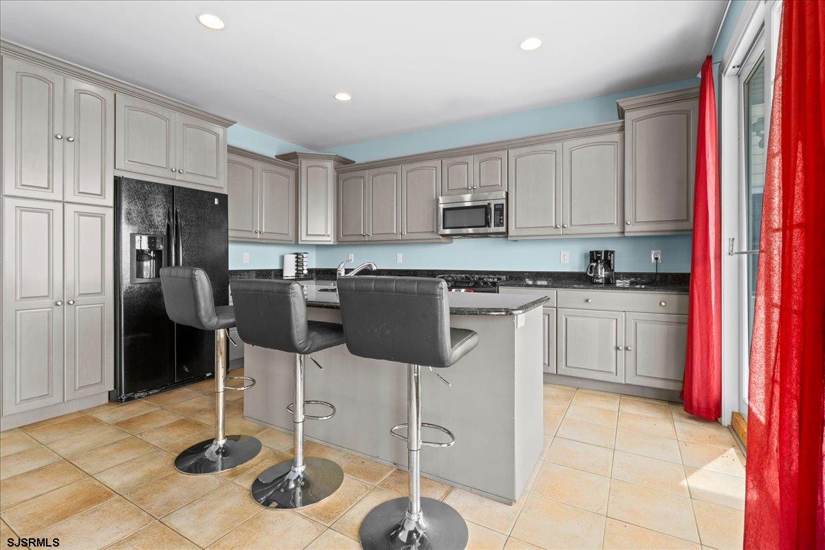 Atlantic City, New Jersey 08401, United States, 4 Bedrooms Bedrooms, ,3 BathroomsBathrooms,Residential,Active,159688