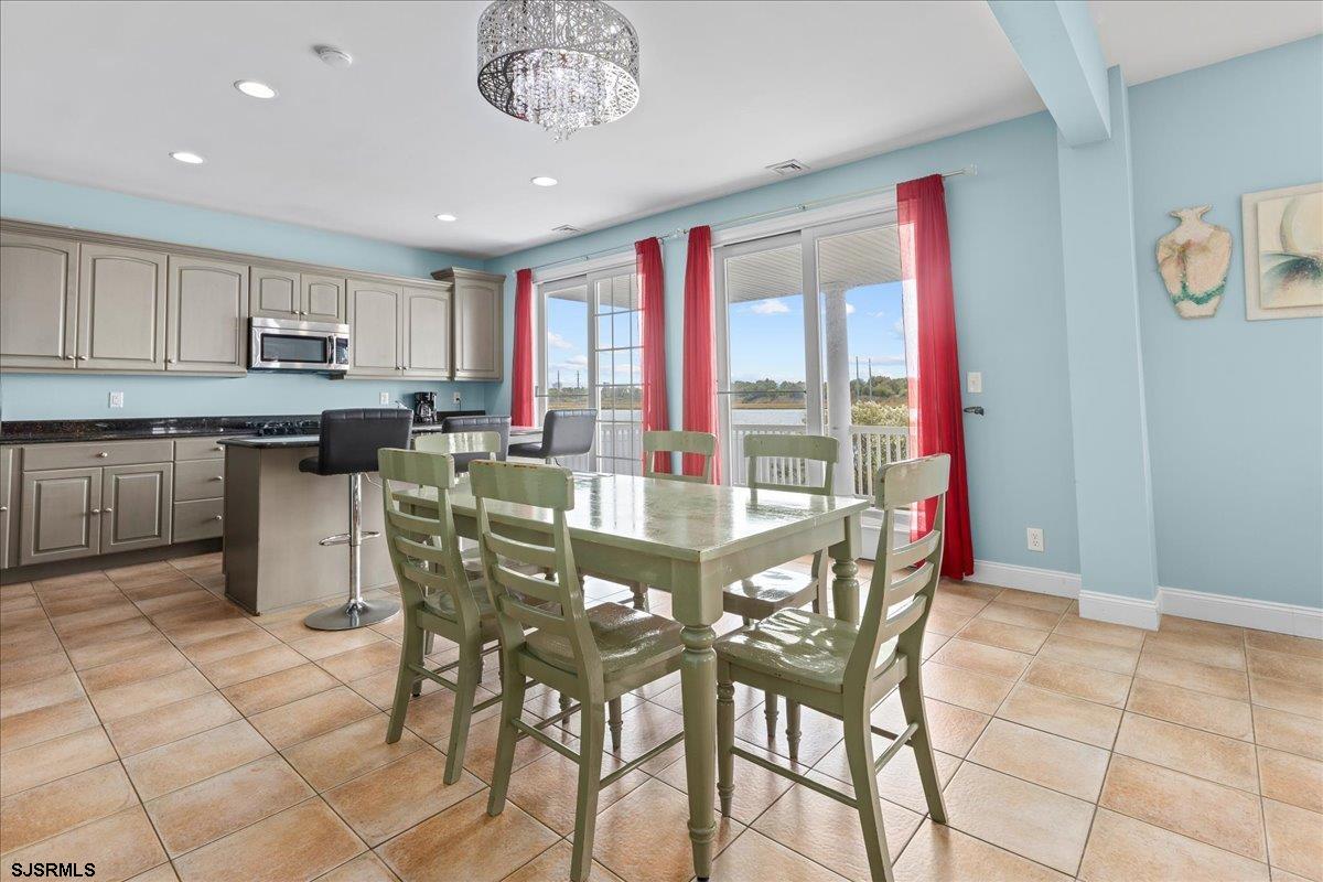 Atlantic City, New Jersey 08401, United States, 4 Bedrooms Bedrooms, ,3 BathroomsBathrooms,Residential,Active,159688