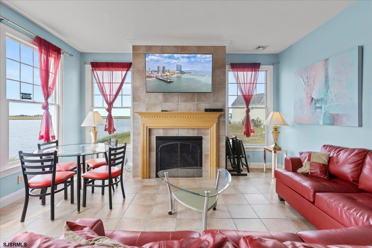 Atlantic City, New Jersey 08401, United States, 4 Bedrooms Bedrooms, ,3 BathroomsBathrooms,Residential,Active,159688
