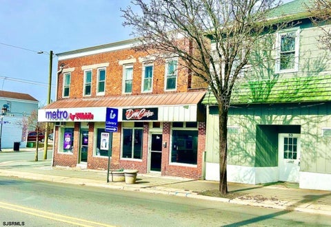 Apartment For Rent - 51 N Main St<br/> Atlantic County, Pleasantville, NJ 08232