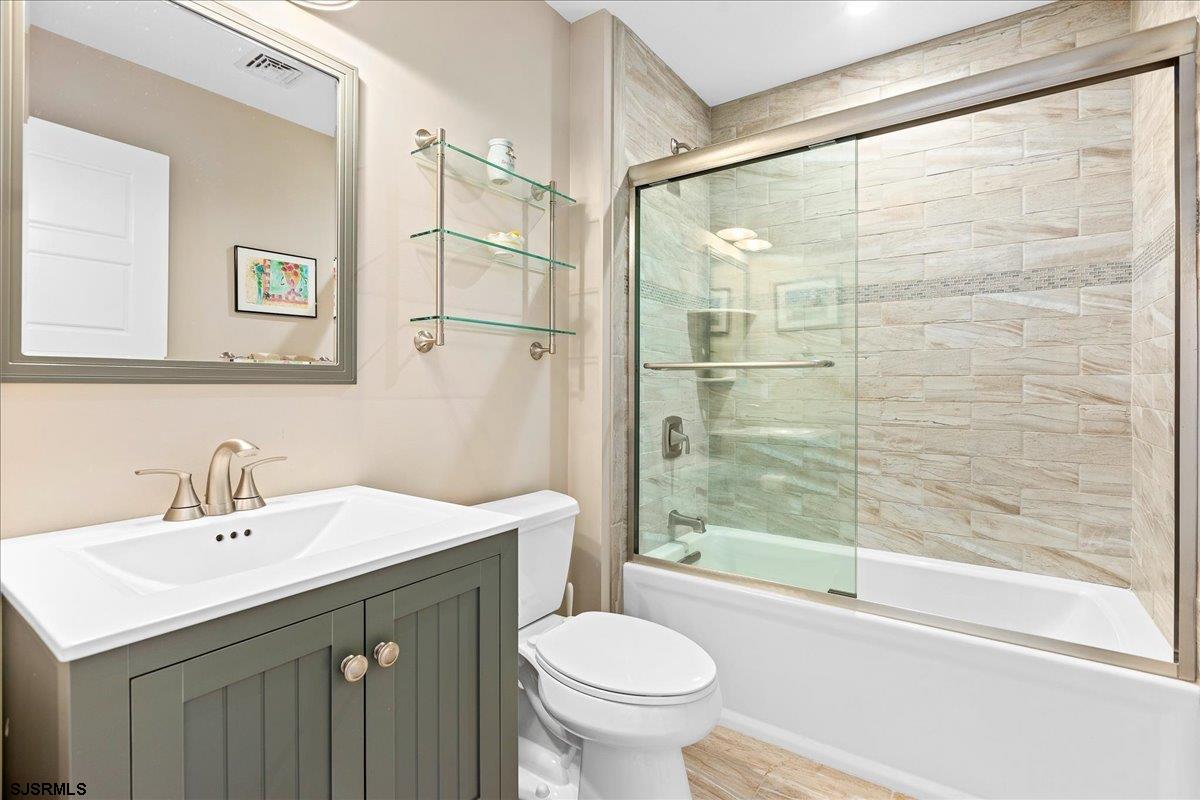 Margate, New Jersey 08402, United States, 4 Bedrooms Bedrooms, ,3 BathroomsBathrooms,Residential,Active,223712