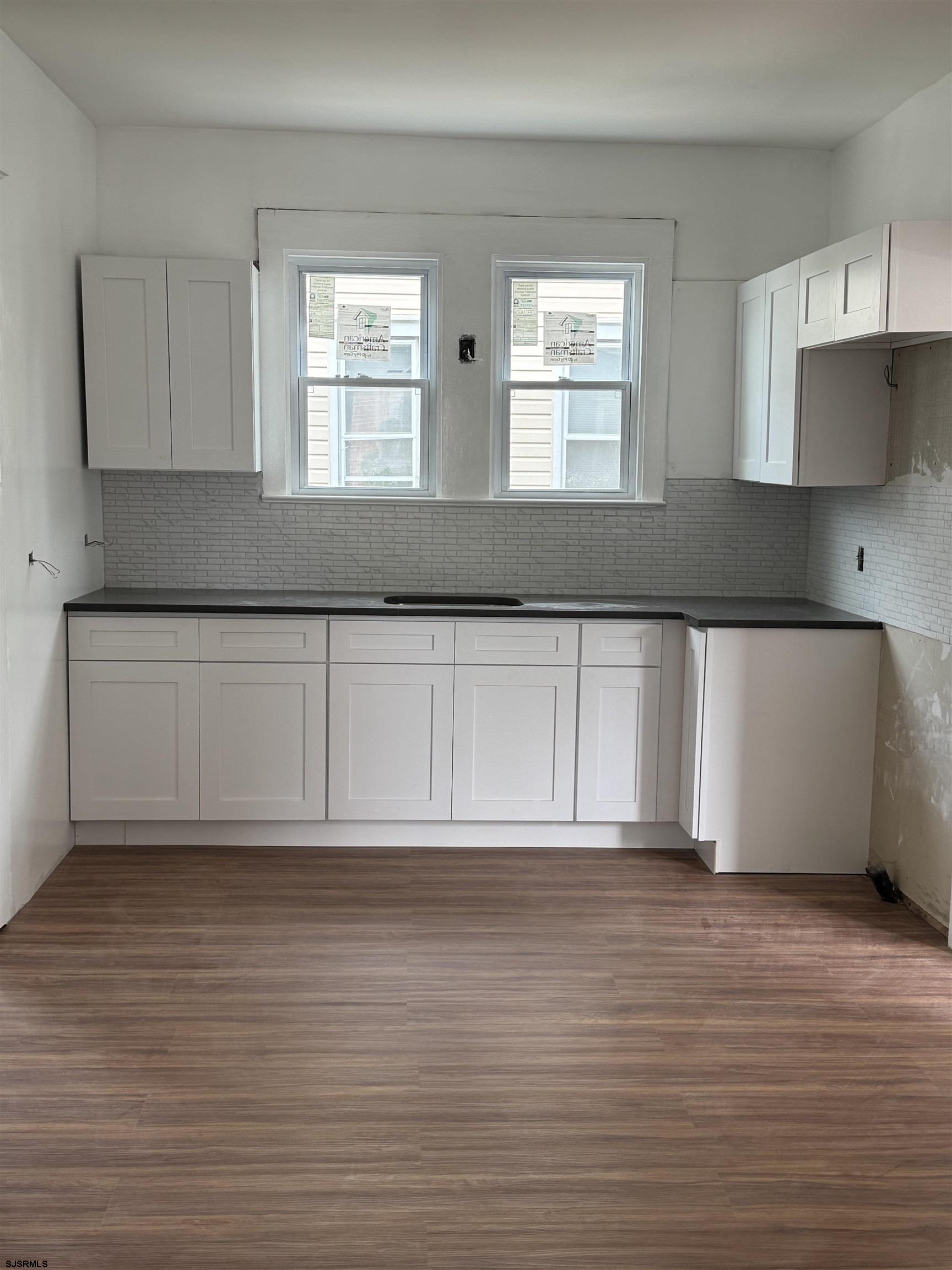 Penns Grove Borough, New Jersey 08069, United States, 3 Bedrooms Bedrooms, ,2 BathroomsBathrooms,Residential,Active,157383