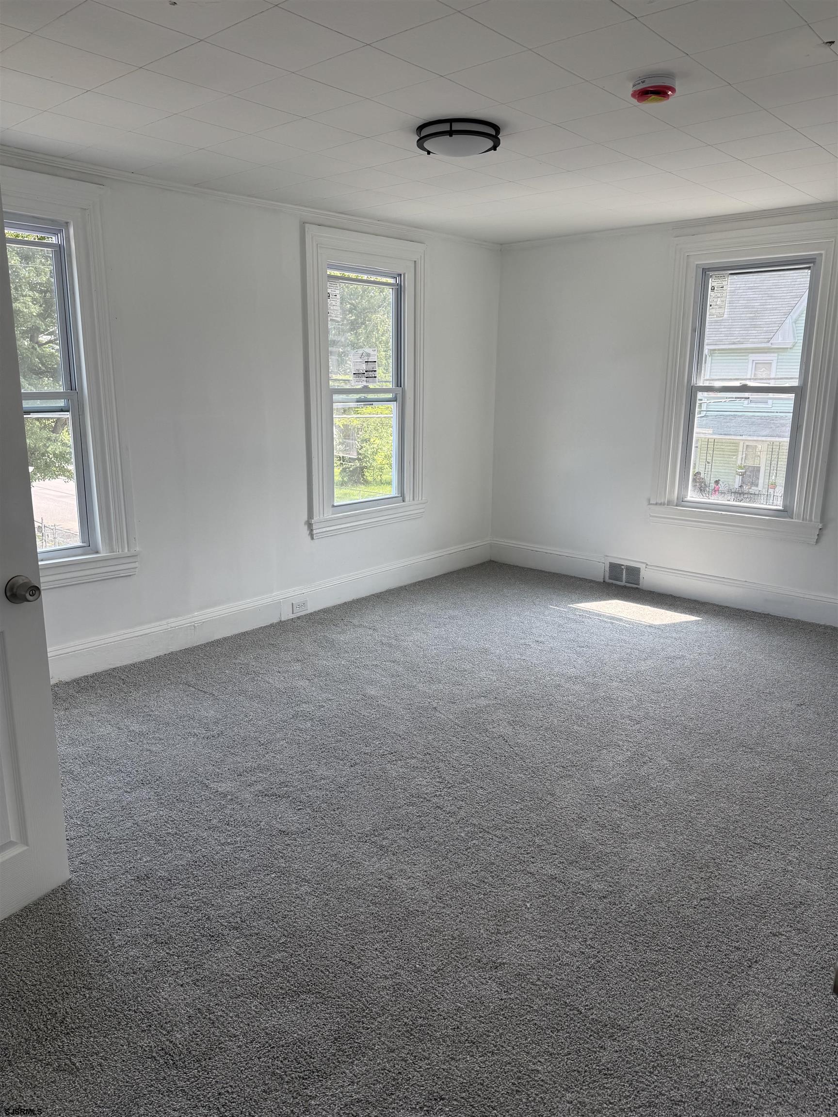 Penns Grove Borough, New Jersey 08069, United States, 3 Bedrooms Bedrooms, ,2 BathroomsBathrooms,Residential,Active,157383