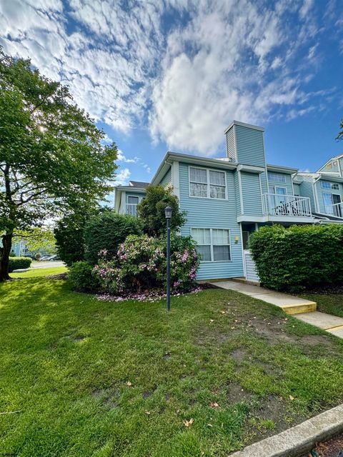 Condo For Sale - 184 Heather Croft #184<br/> Egg Harbor Township, NJ 08234