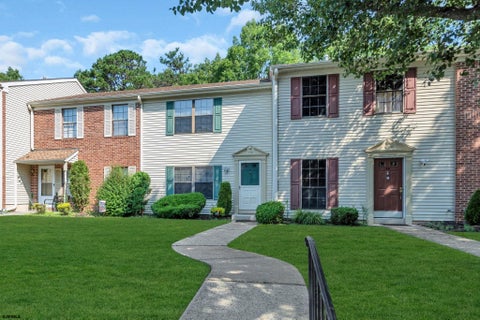 Townhouse For Sale - 54 Greenwich Dr<br/> Galloway Township, NJ 08205