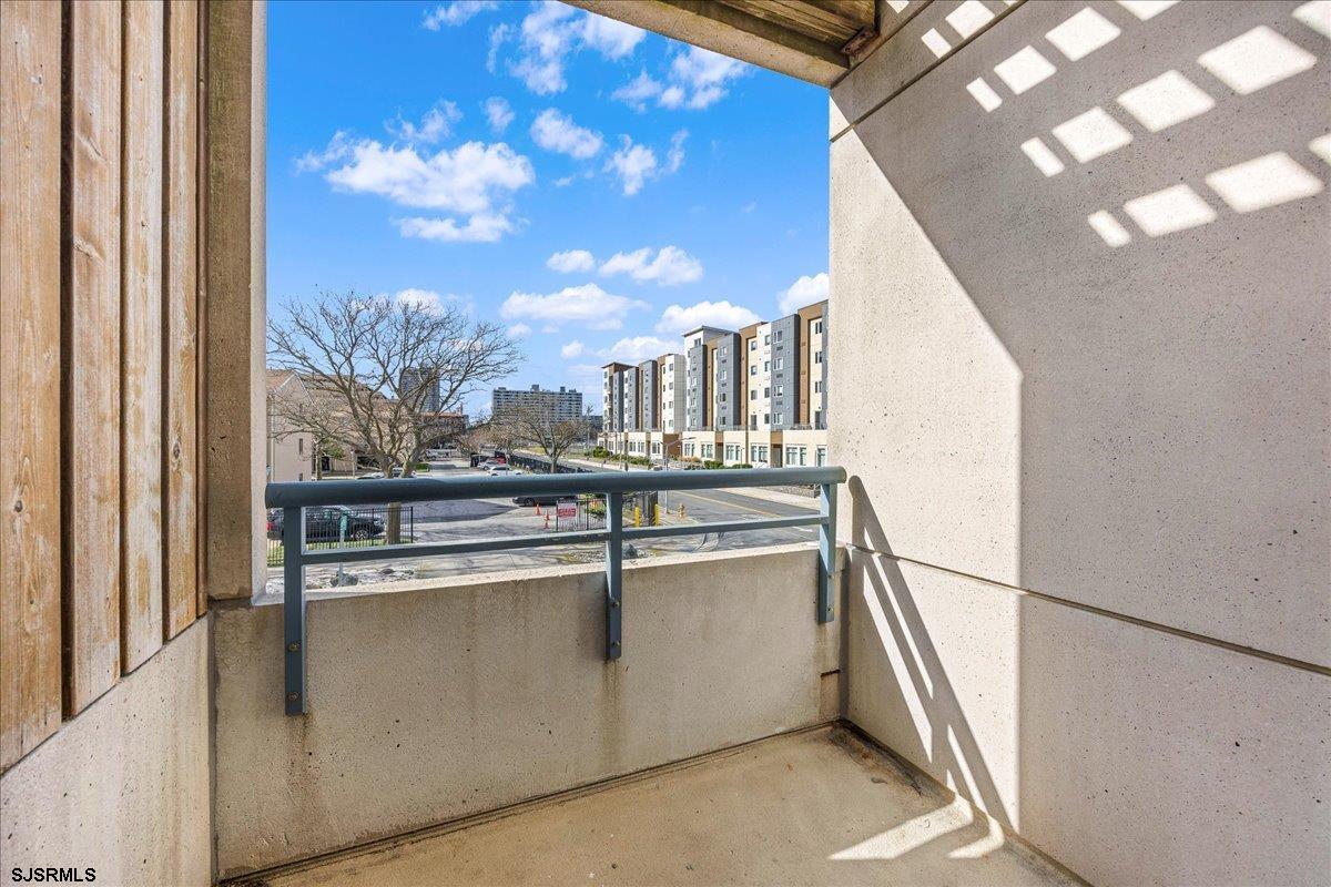 Atlantic City, New Jersey 08401, United States, 2 Bedrooms Bedrooms, ,2 BathroomsBathrooms,Residential,Active,228958